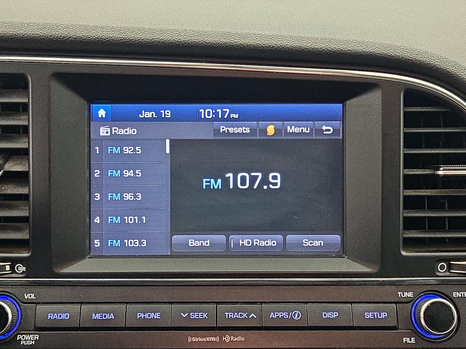 2018 Hyundai Elantra Value Edition - Photo 16