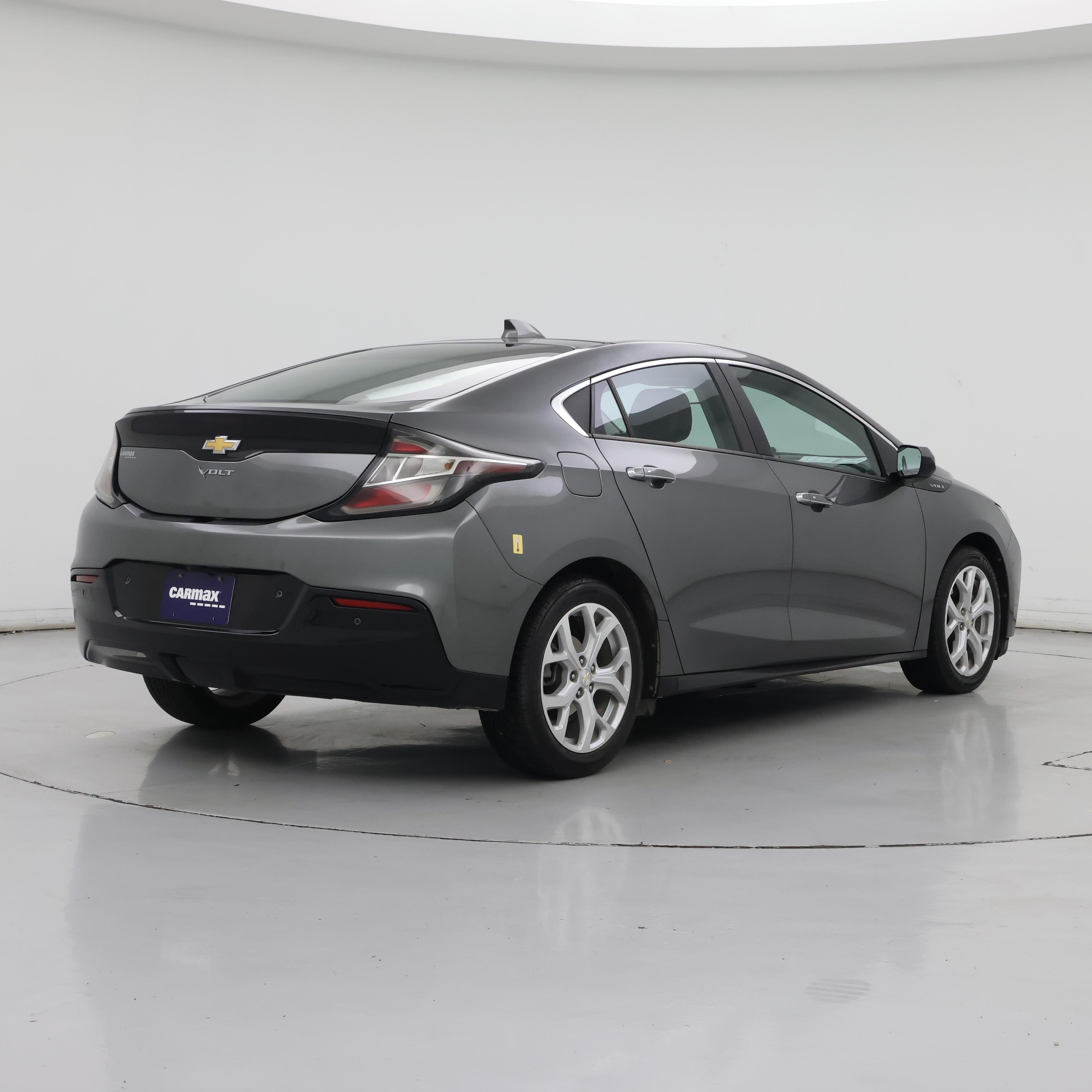 Thumbnail: 2017 Chevrolet Volt - 8