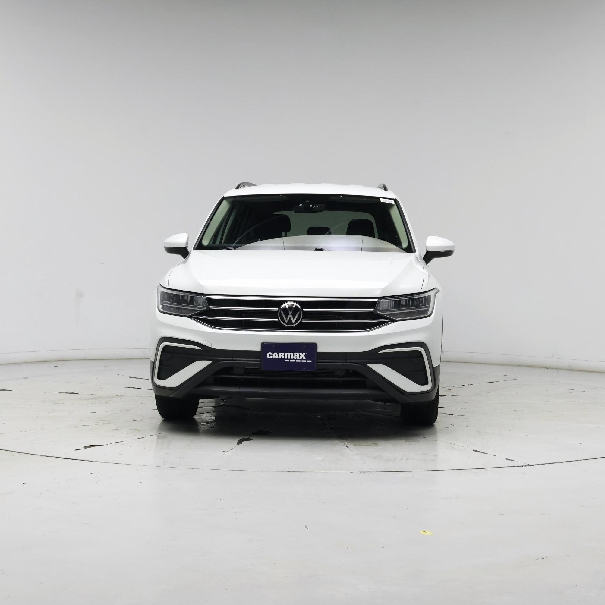 Thumbnail: 2023 Volkswagen Tiguan - 5