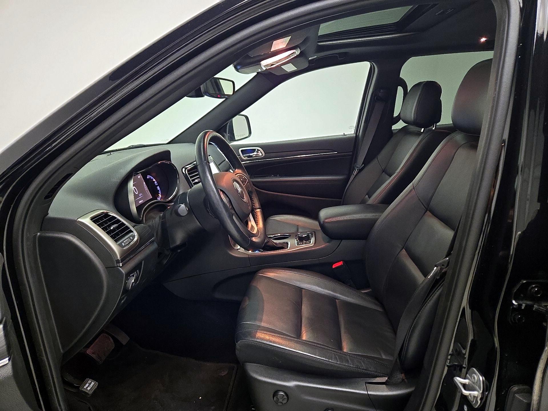 Thumbnail: 2022 Jeep Grand Cherokee - 11