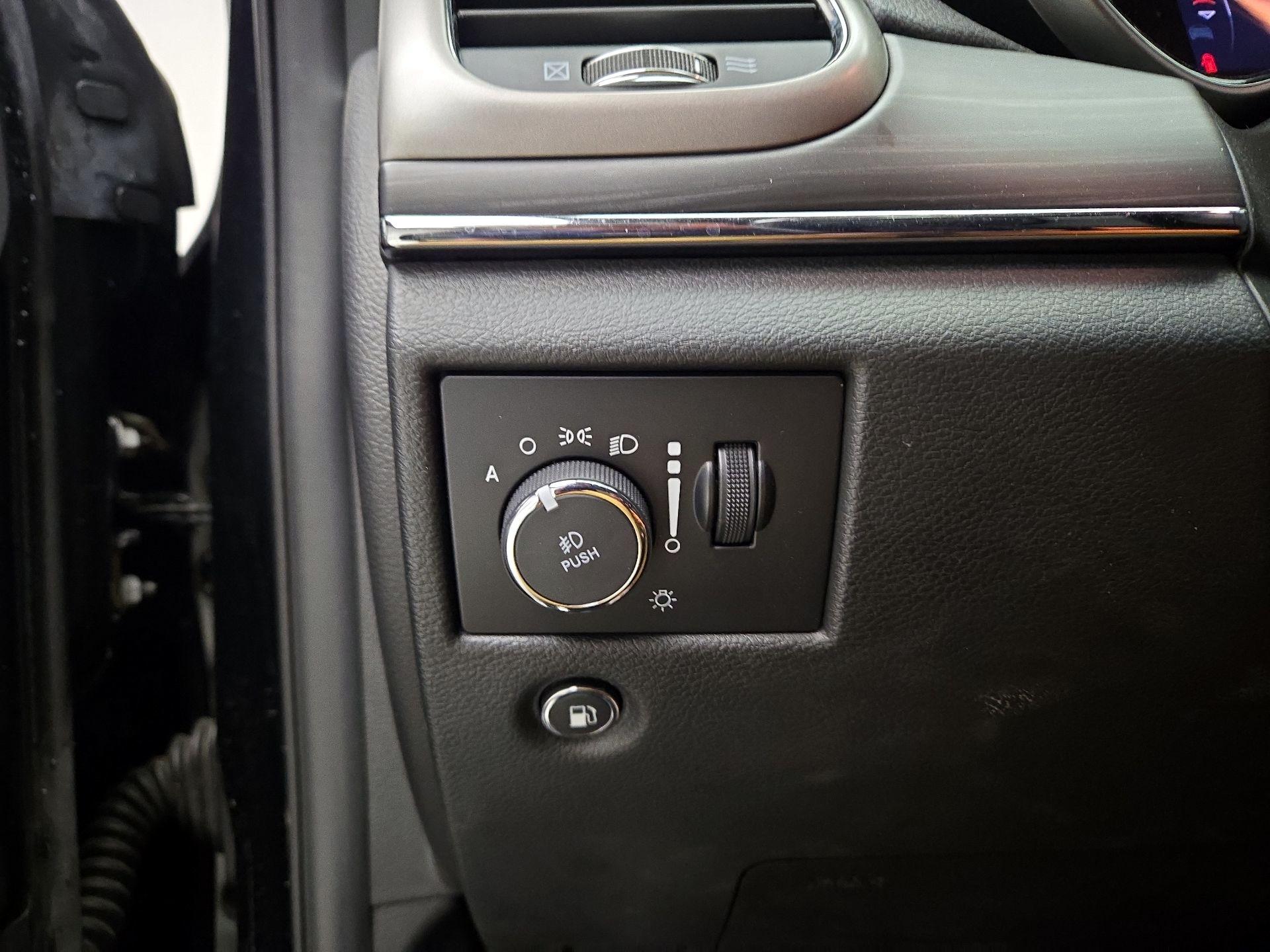 Thumbnail: 2022 Jeep Grand Cherokee - 13