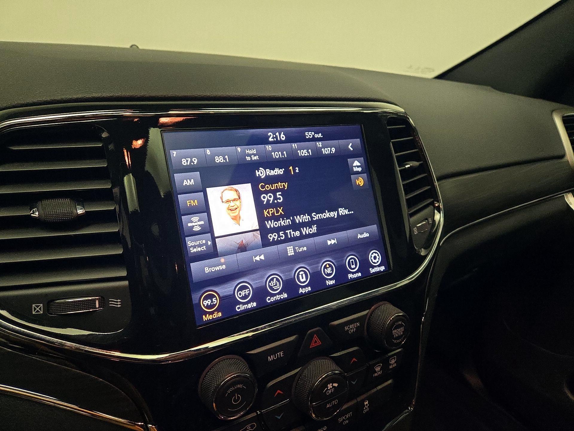 Thumbnail: 2022 Jeep Grand Cherokee - 16