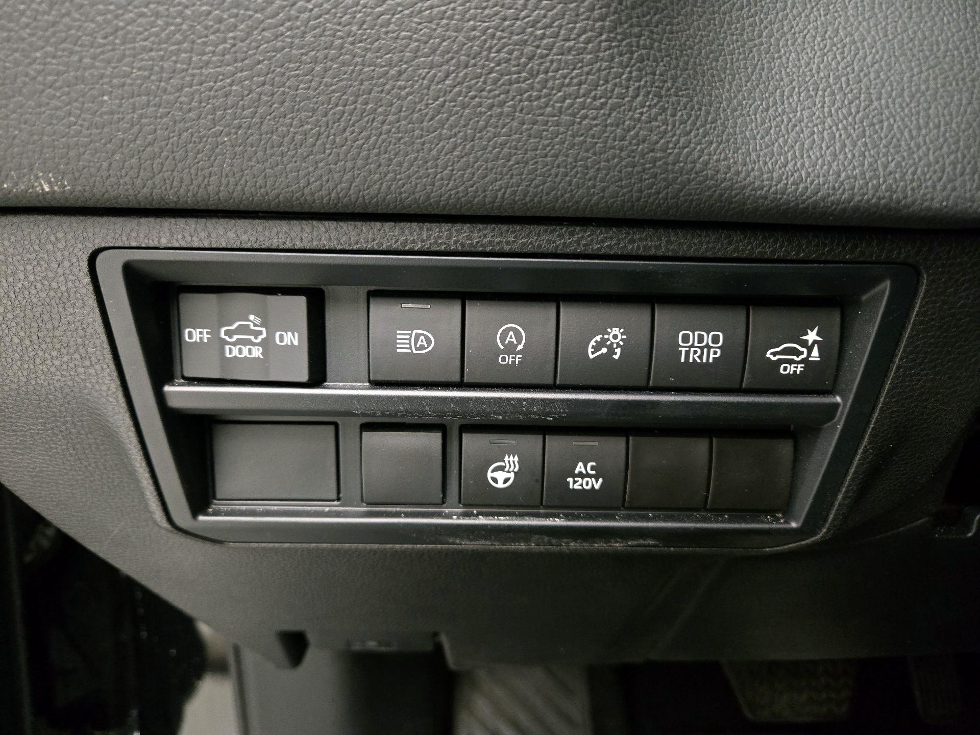 Thumbnail: 2024 Toyota Tundra - 13