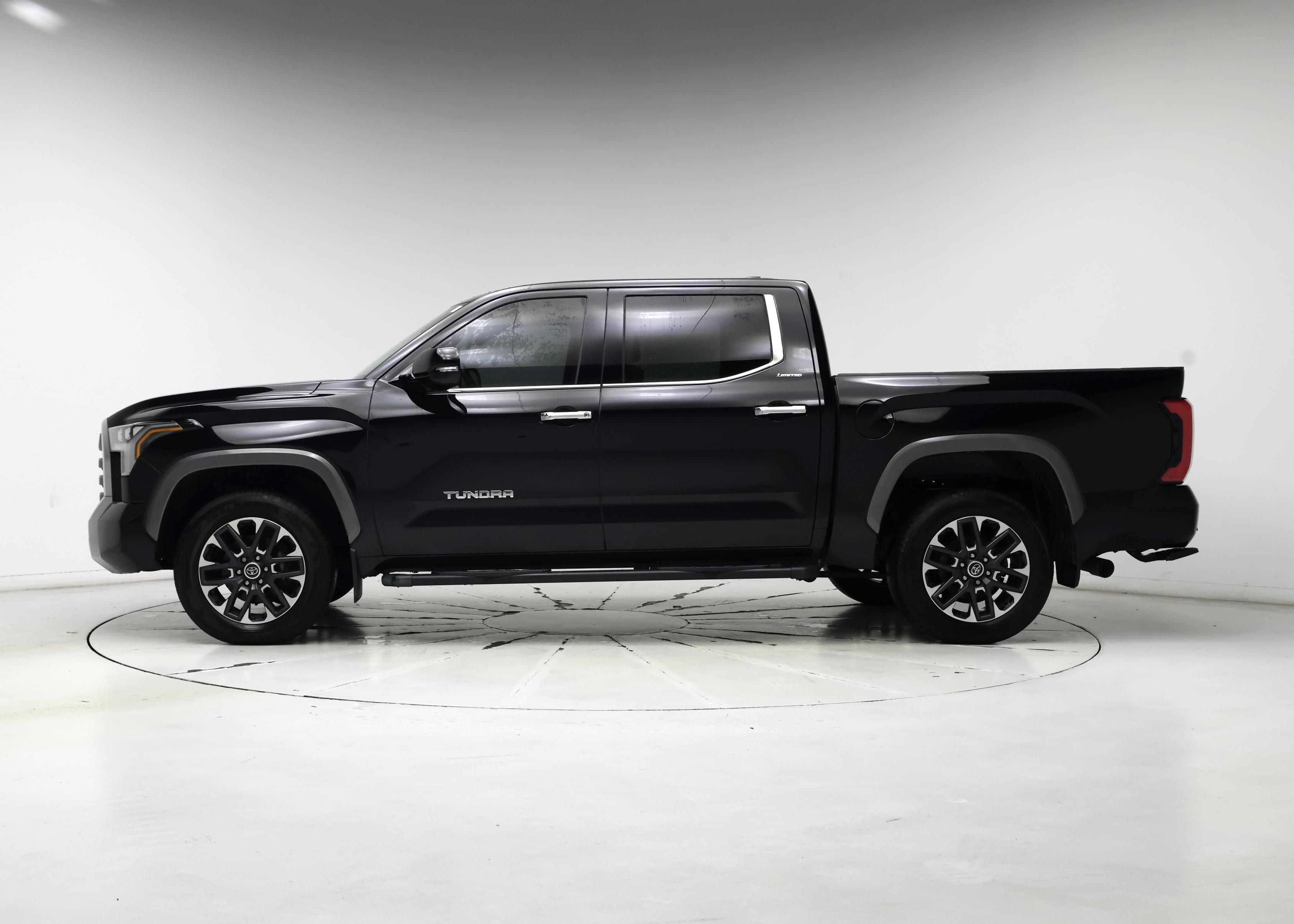 Thumbnail: 2024 Toyota Tundra - 3