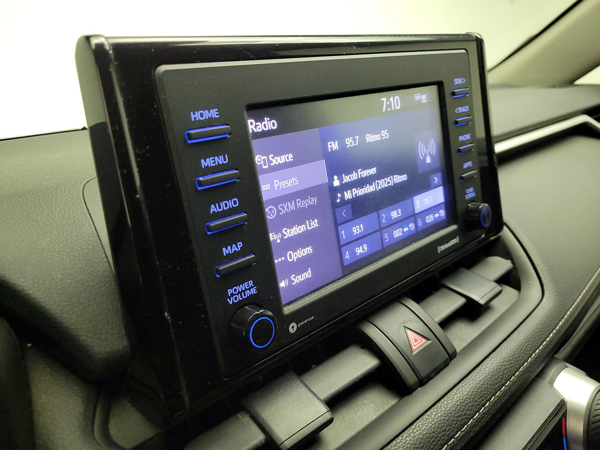 Thumbnail: 2022 Toyota RAV4 - 15