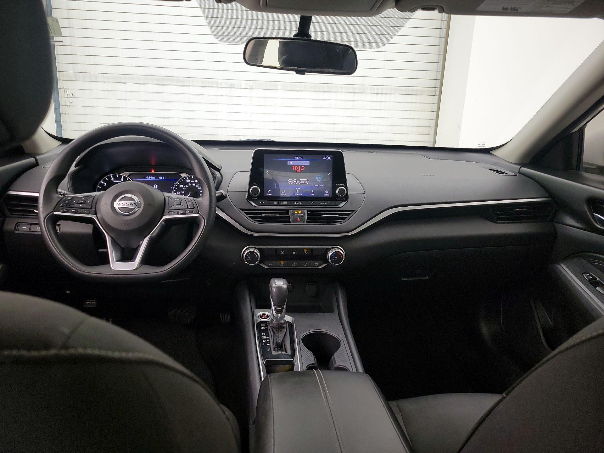 Thumbnail: 2020 Nissan Altima - 9