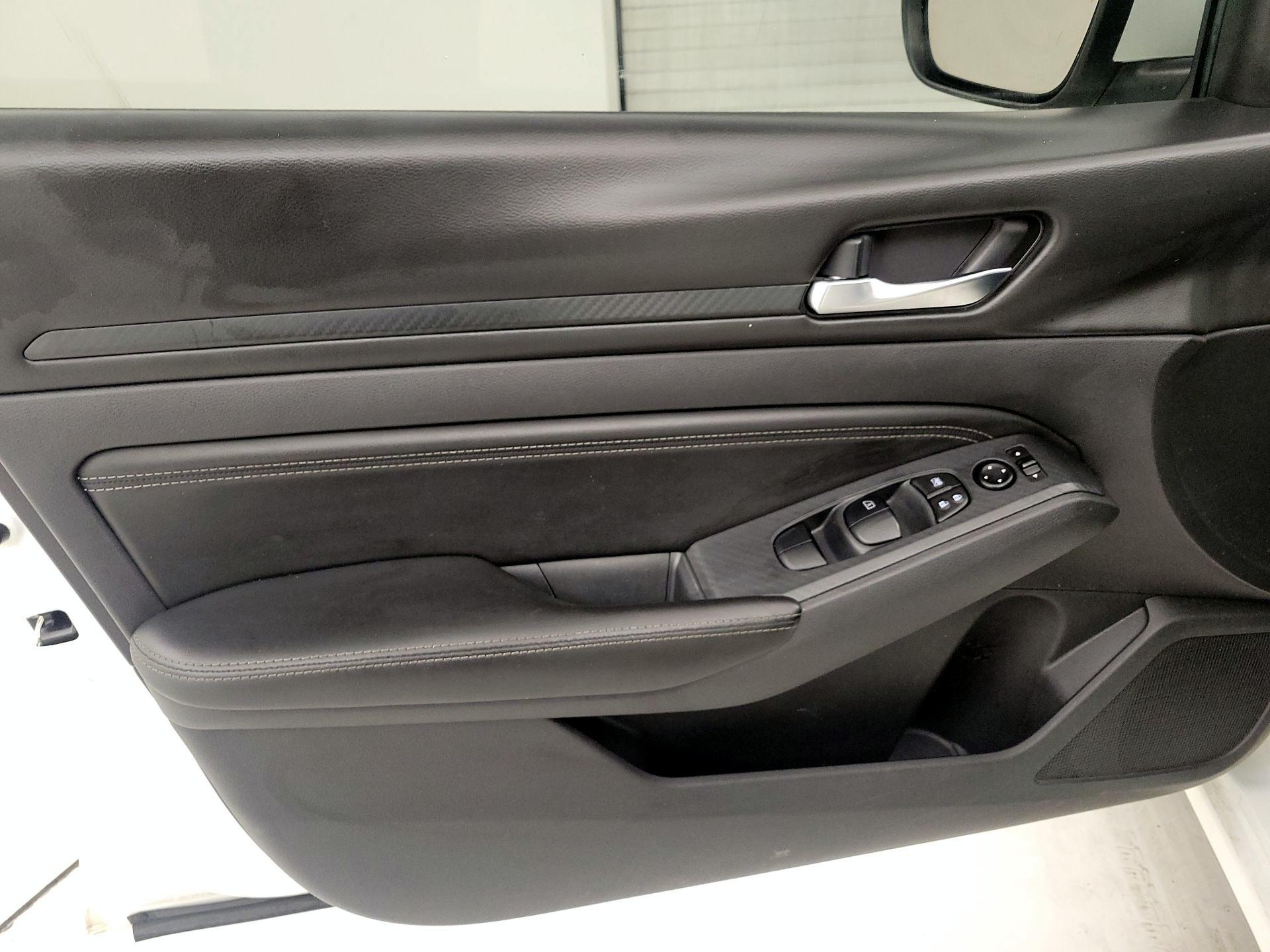 Thumbnail: 2020 Nissan Altima - 12