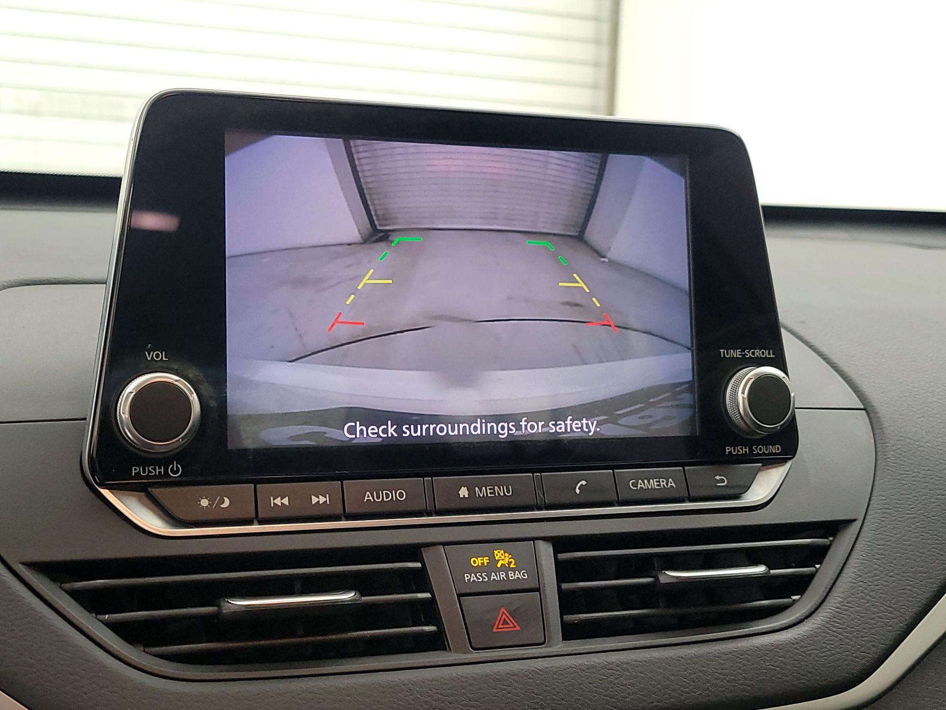 Thumbnail: 2020 Nissan Altima - 14