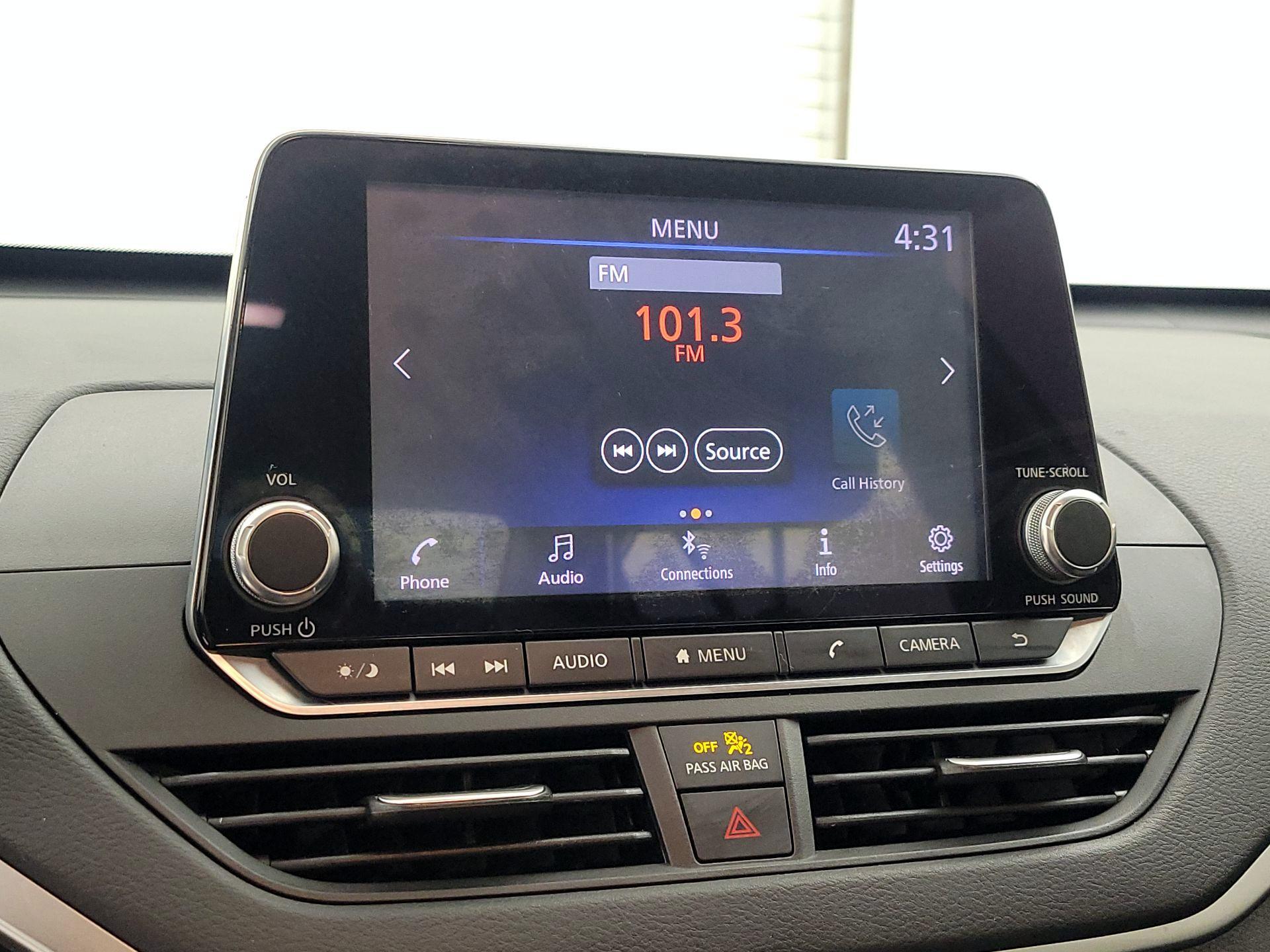 Thumbnail: 2020 Nissan Altima - 15