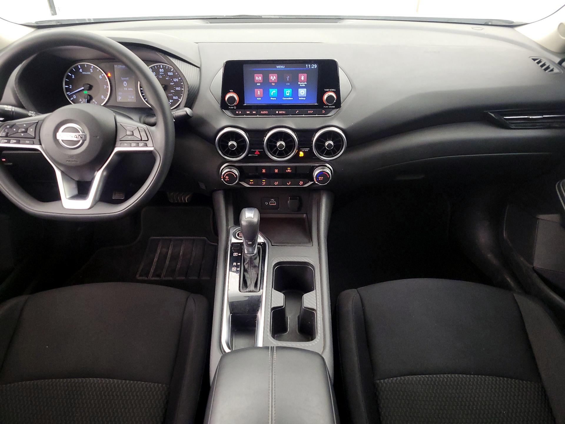 Thumbnail: 2020 Nissan Sentra - 9