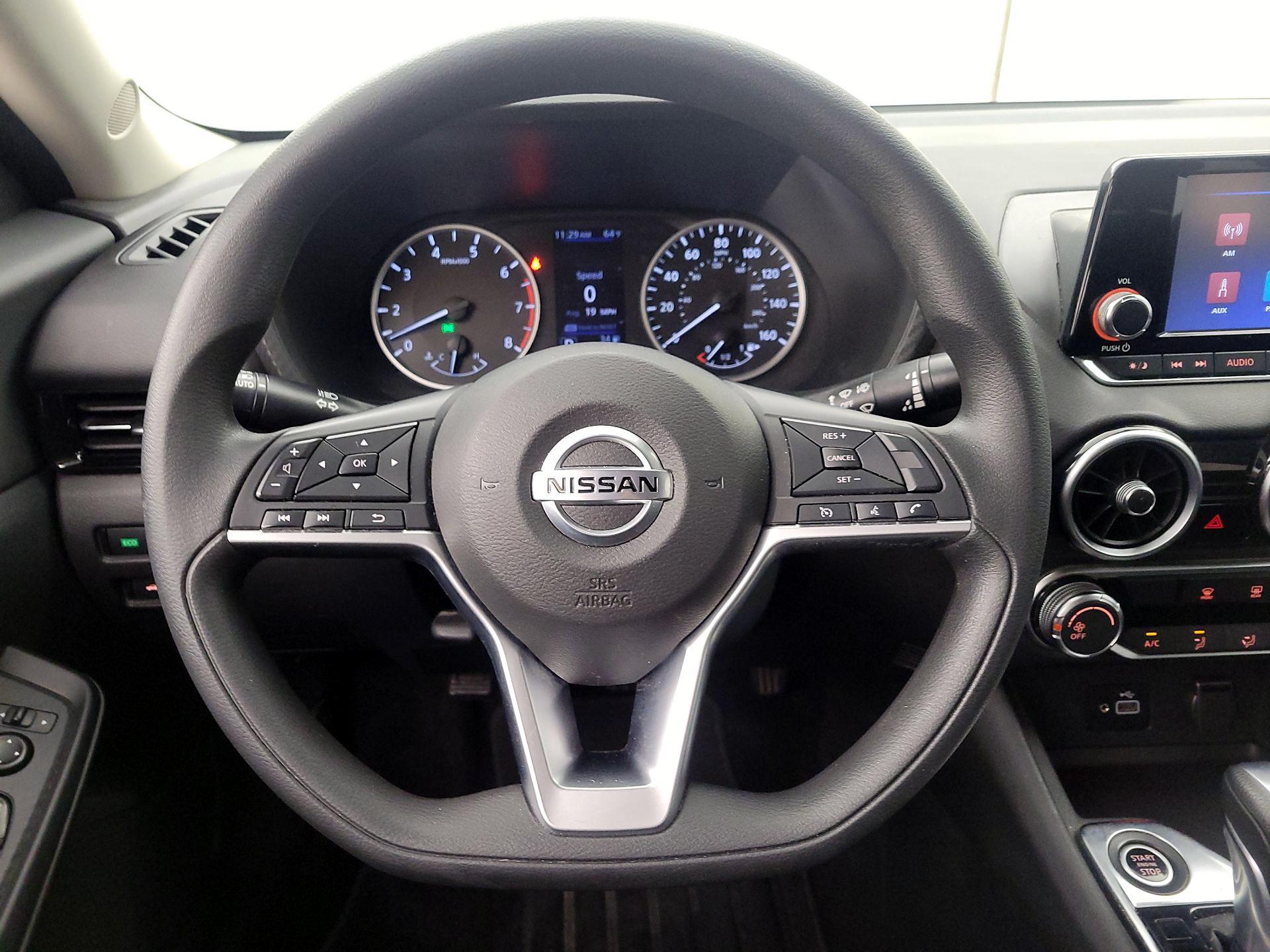 Thumbnail: 2020 Nissan Sentra - 10