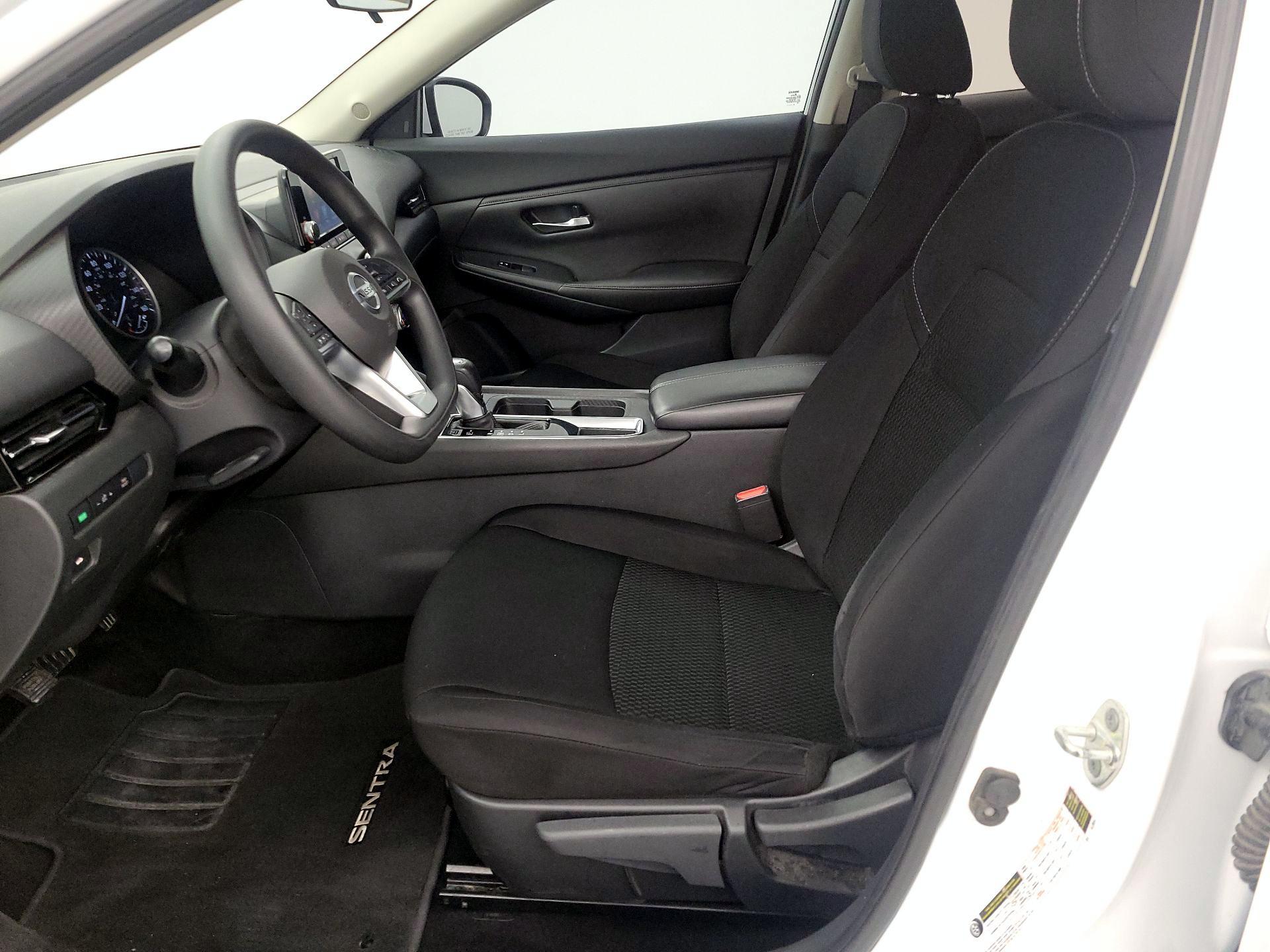 Thumbnail: 2020 Nissan Sentra - 11