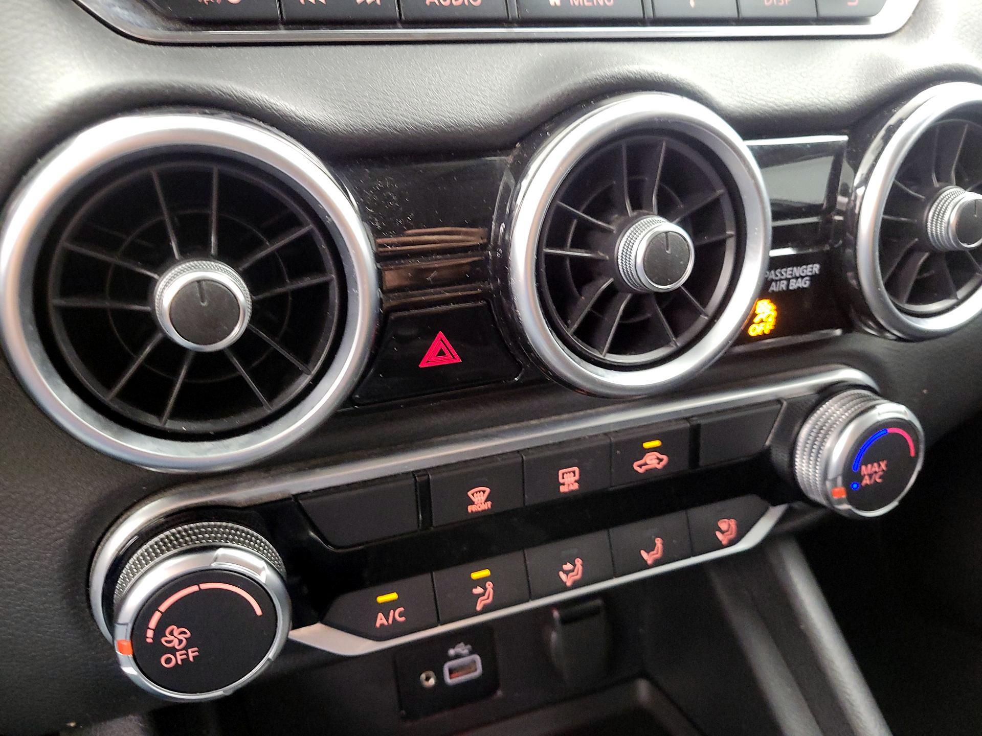 Thumbnail: 2020 Nissan Sentra - 16