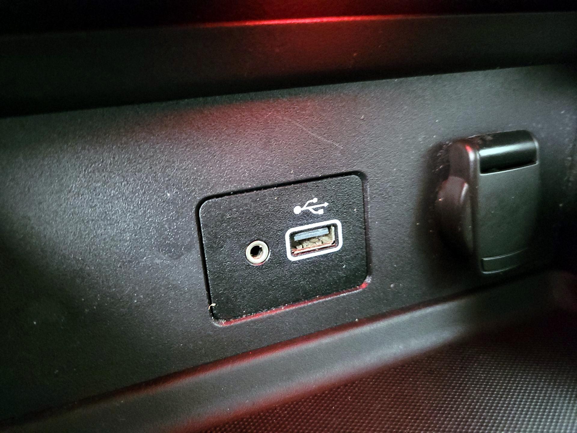 Thumbnail: 2020 Nissan Sentra - 18