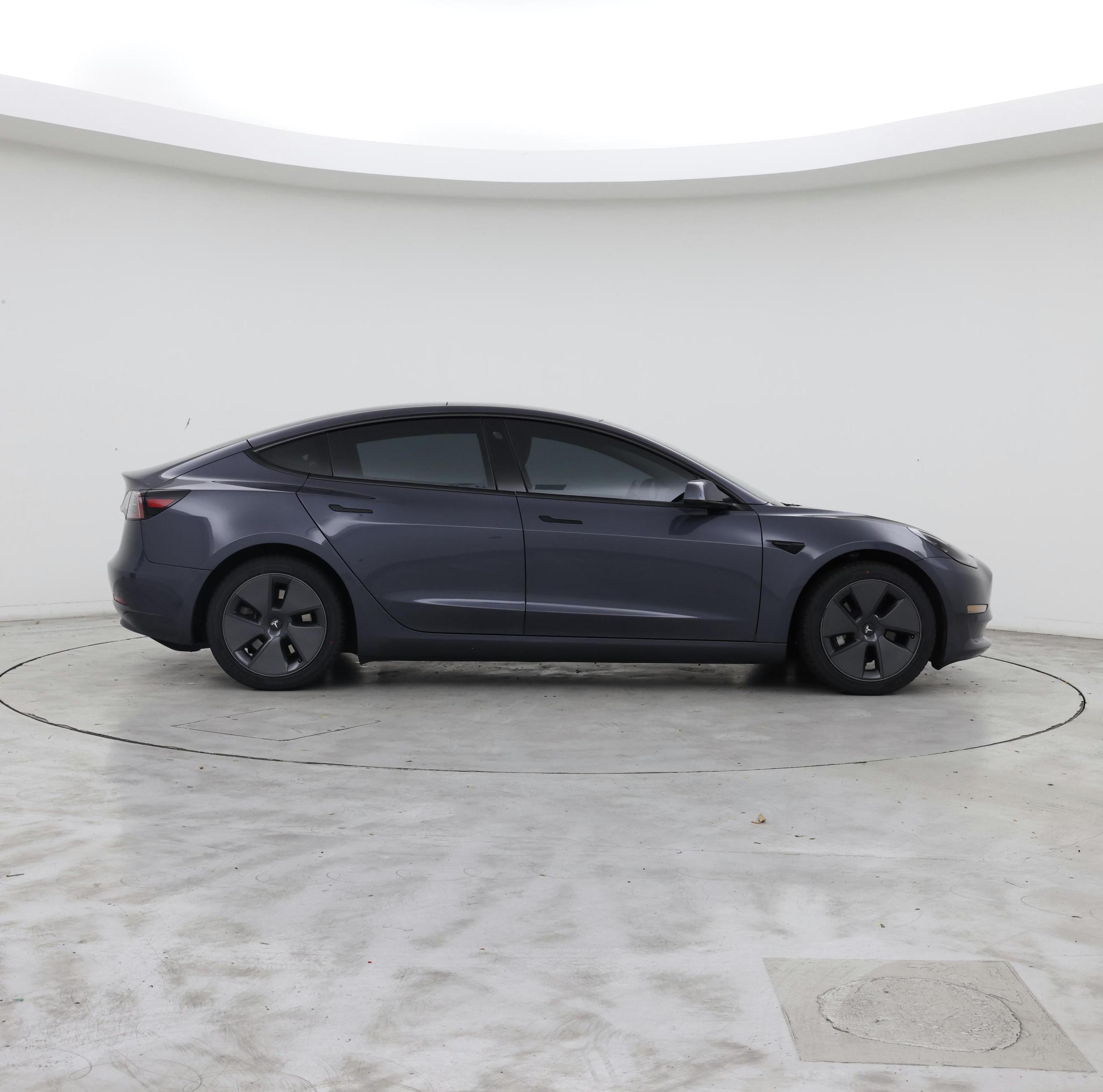 Thumbnail: 2023 Tesla Model 3 - 7