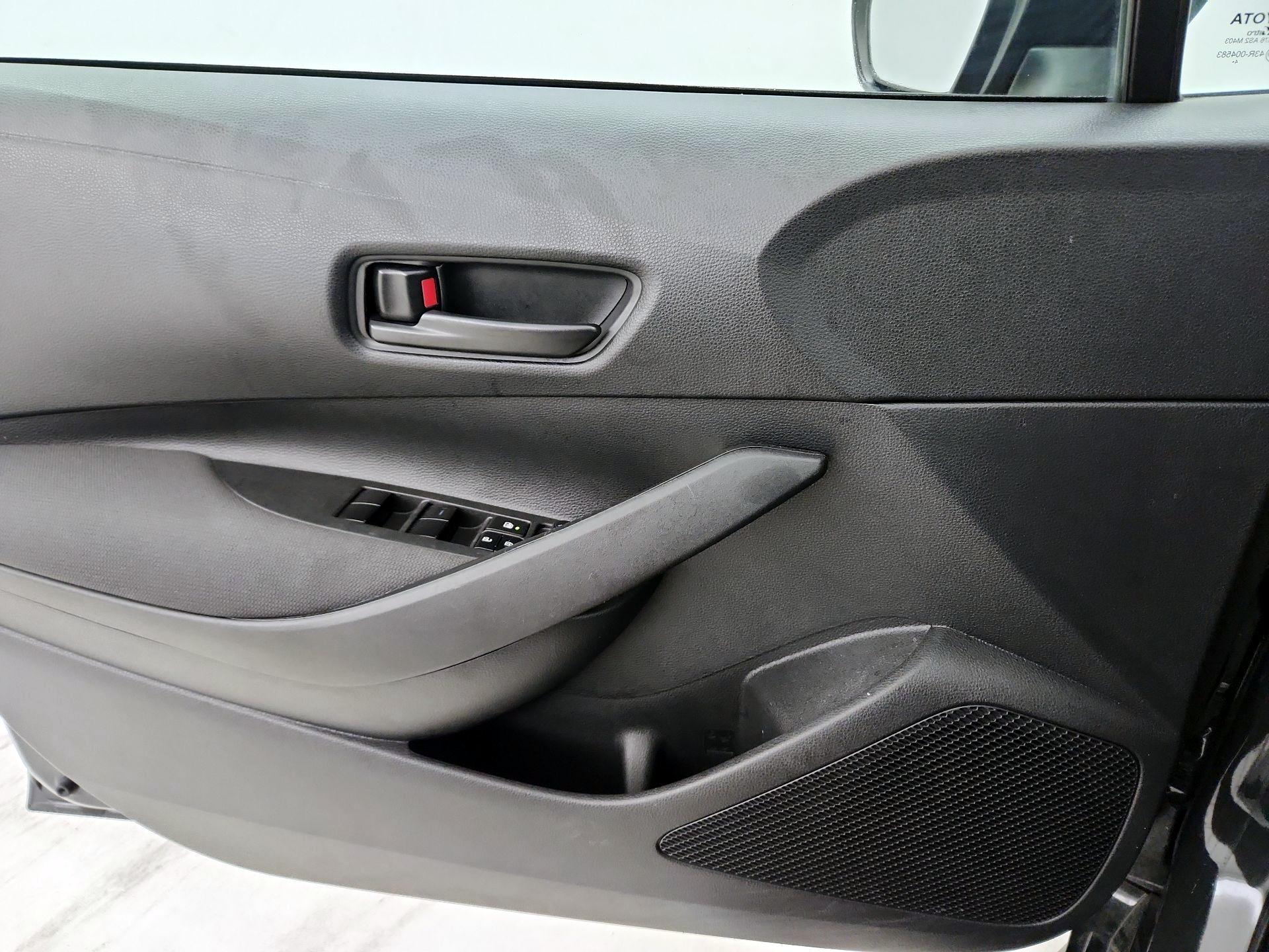 Thumbnail: 2022 Toyota Corolla - 12