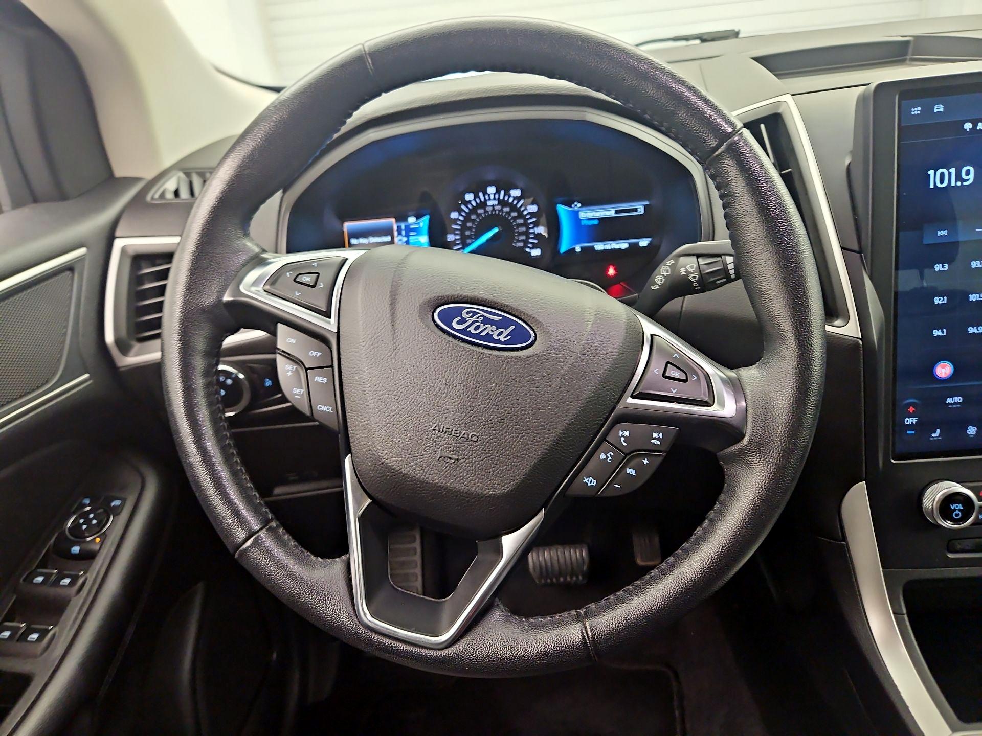 Thumbnail: 2023 Ford Edge - 10