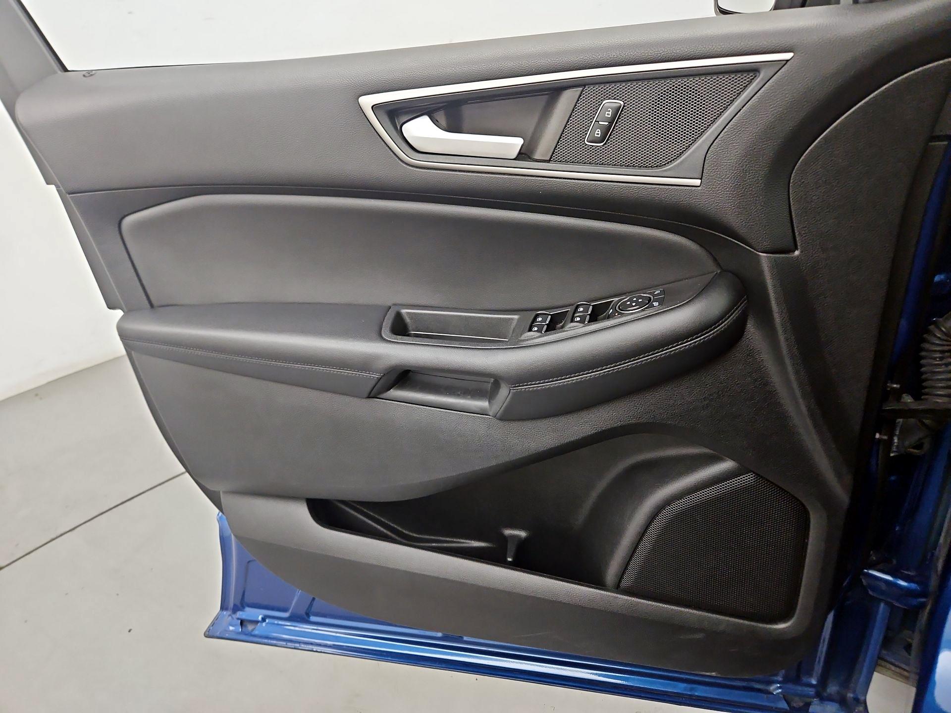 Thumbnail: 2023 Ford Edge - 12