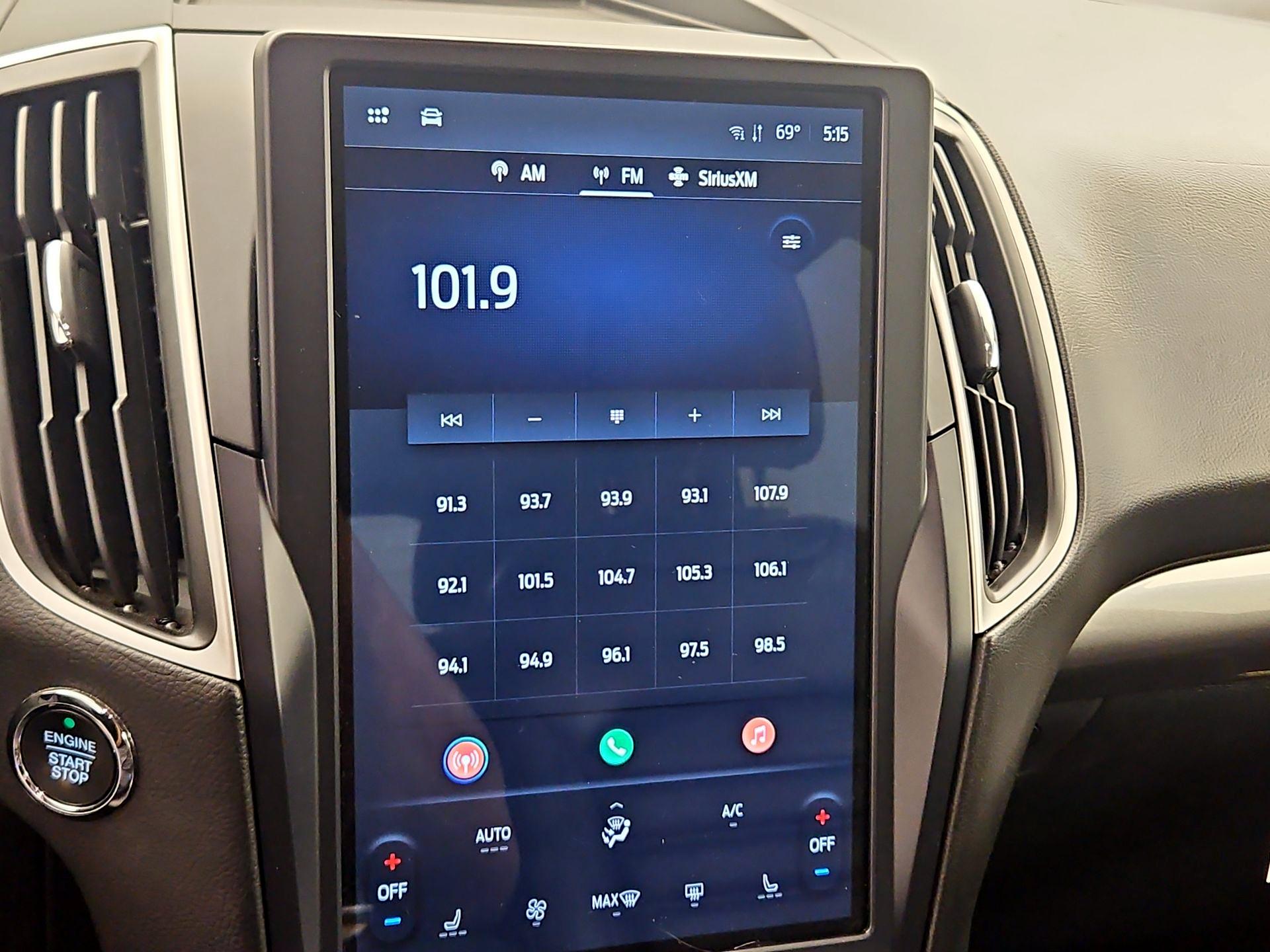 Thumbnail: 2023 Ford Edge - 15