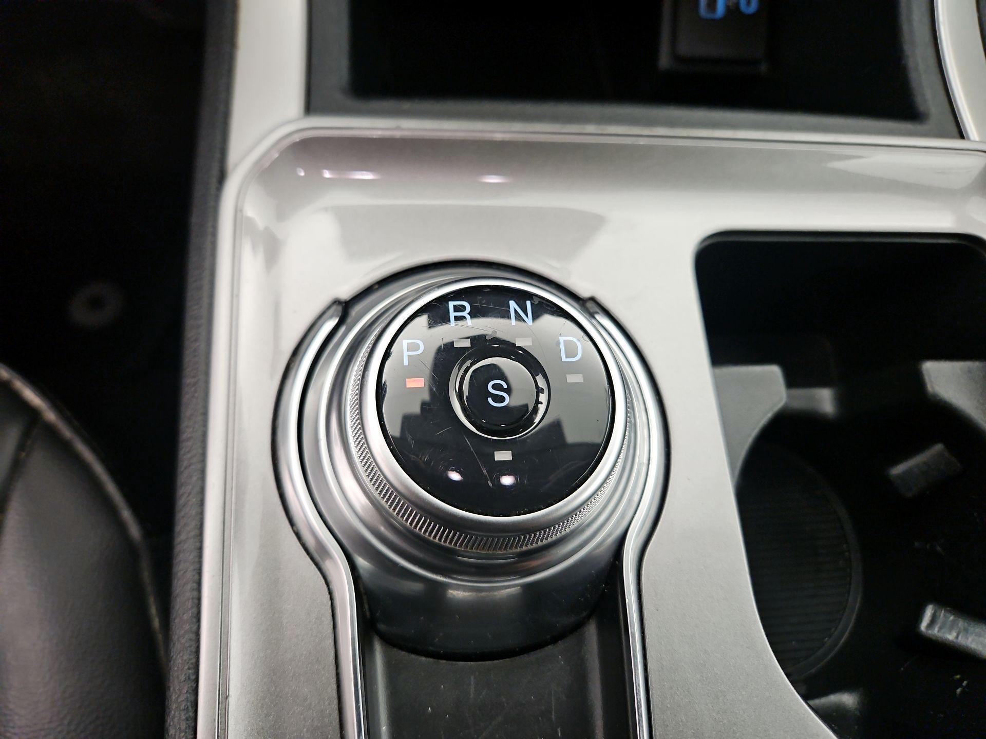 Thumbnail: 2023 Ford Edge - 17