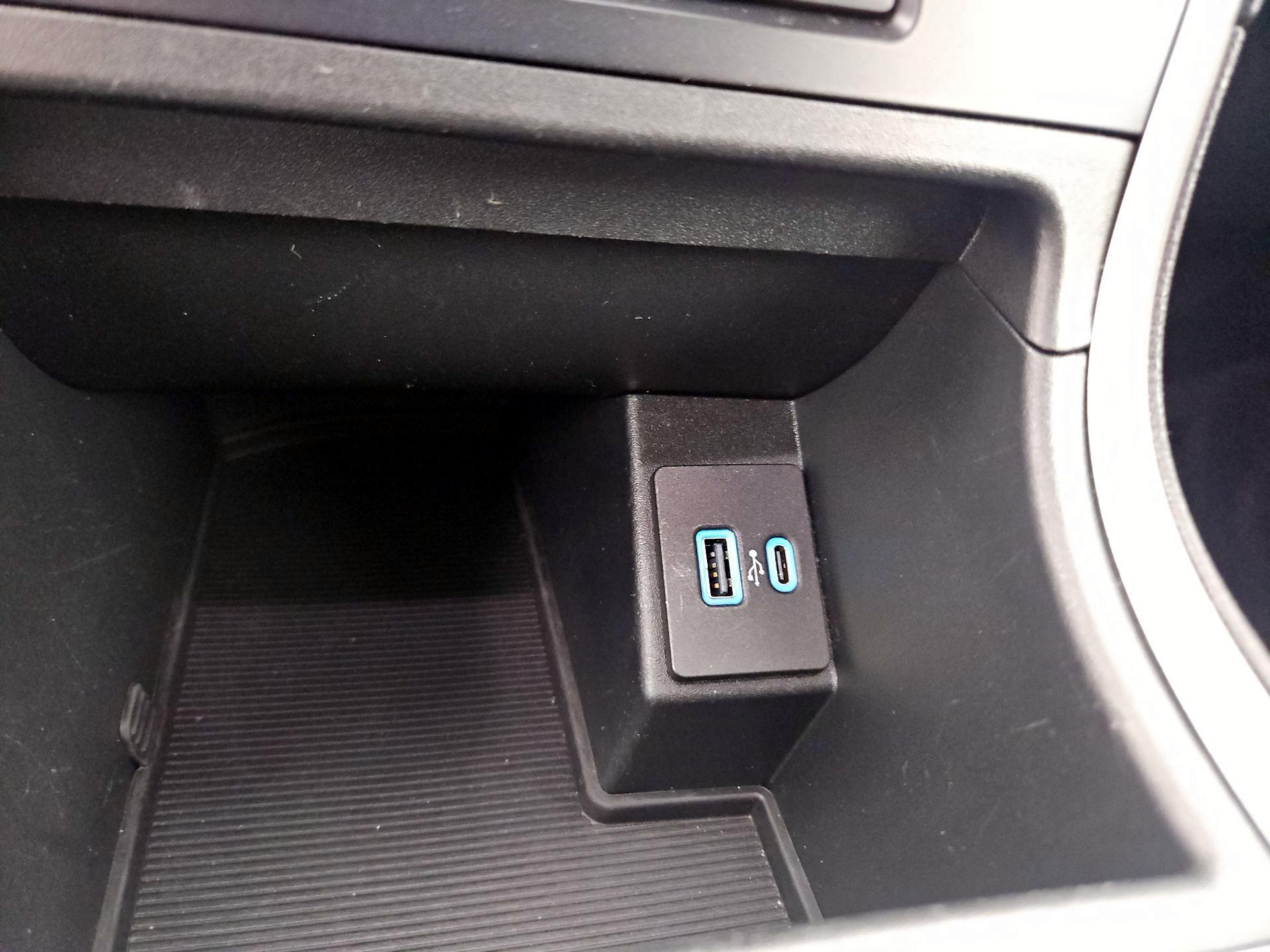 Thumbnail: 2023 Ford Edge - 18