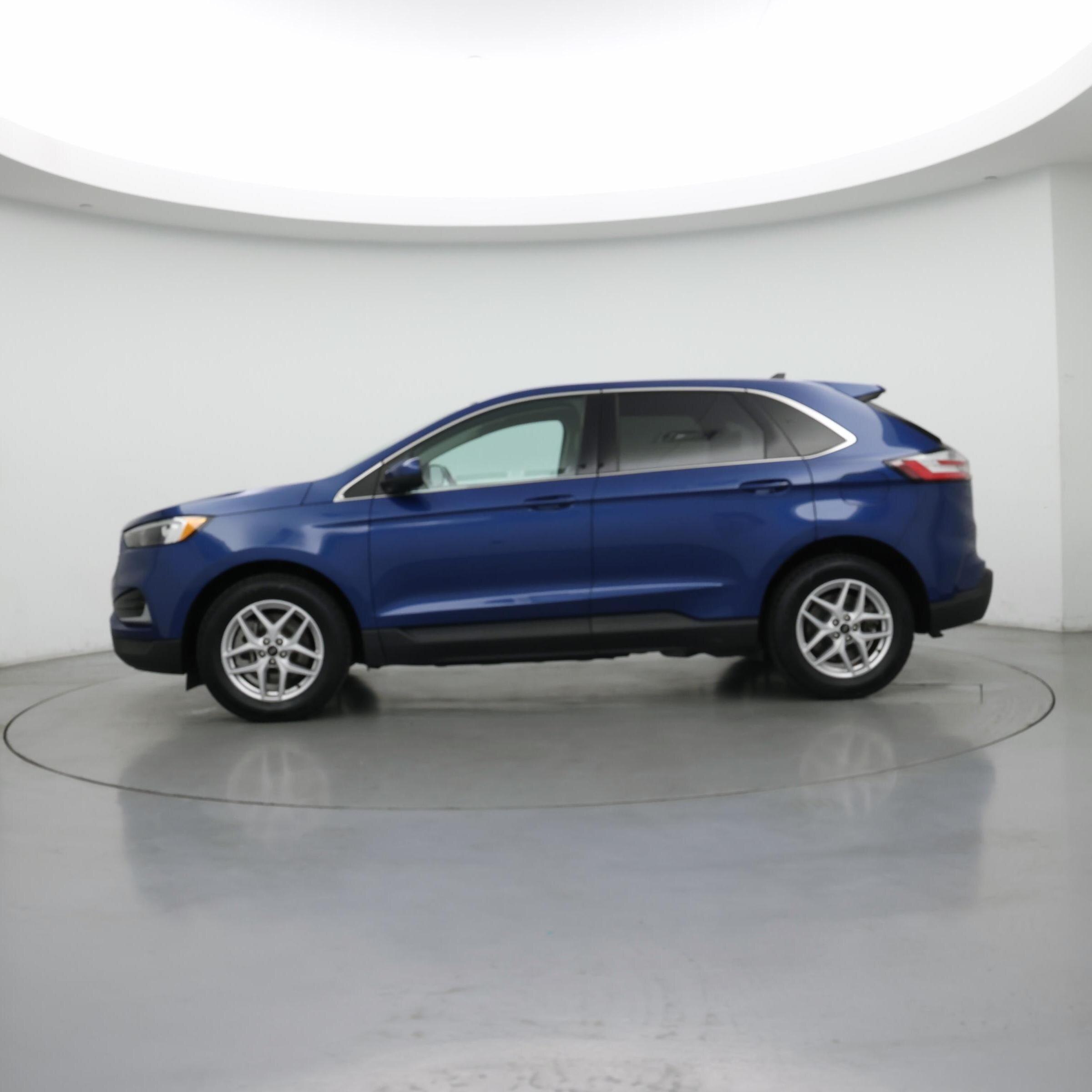 Thumbnail: 2023 Ford Edge - 3