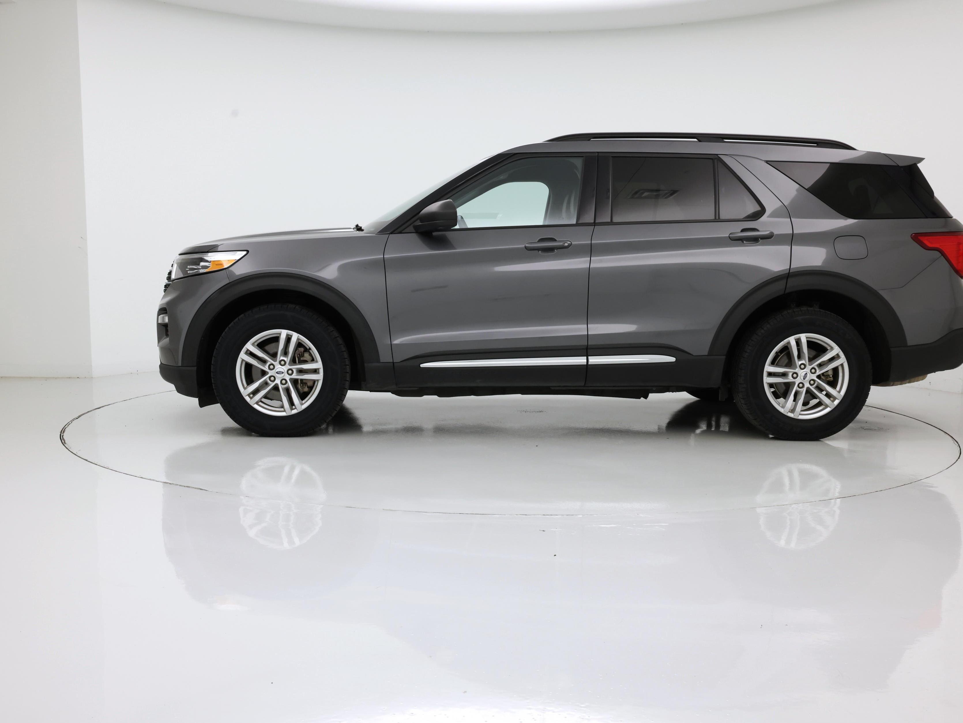 Thumbnail: 2023 Ford Explorer - 3