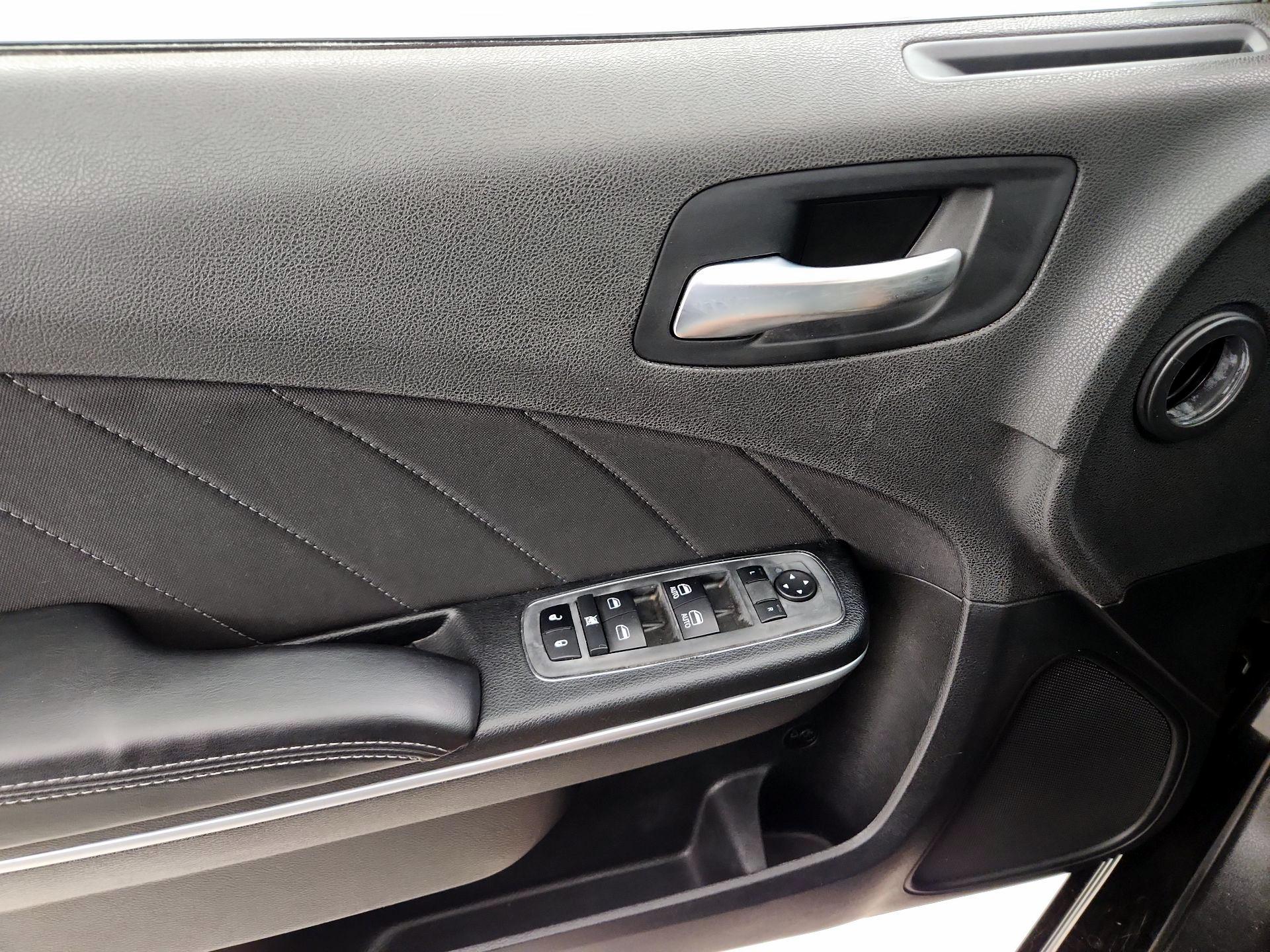 Thumbnail: 2022 Dodge Charger - 12