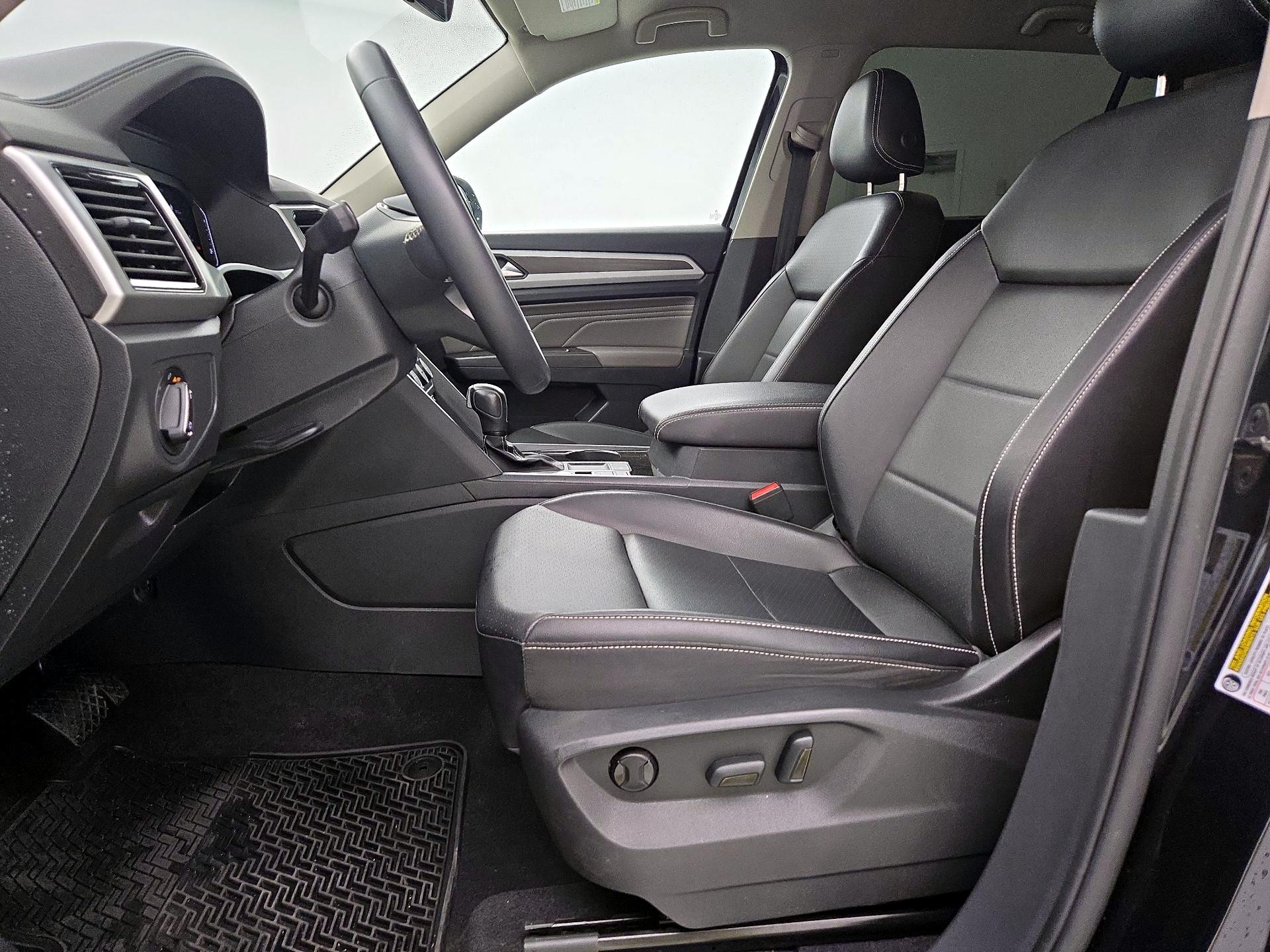 Thumbnail: 2023 Volkswagen Atlas - 11