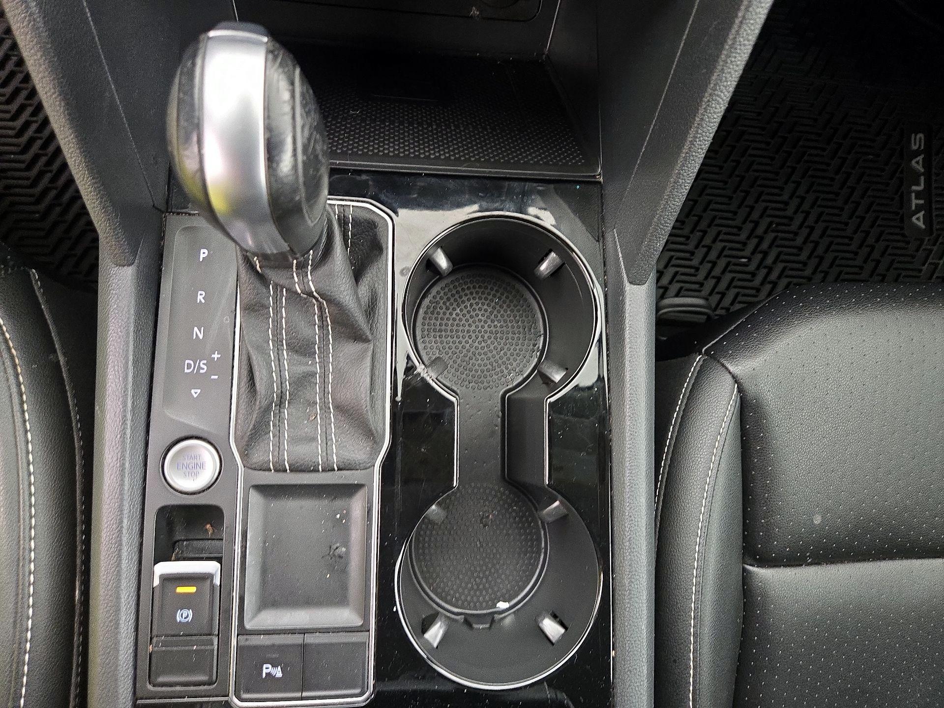 Thumbnail: 2023 Volkswagen Atlas - 17