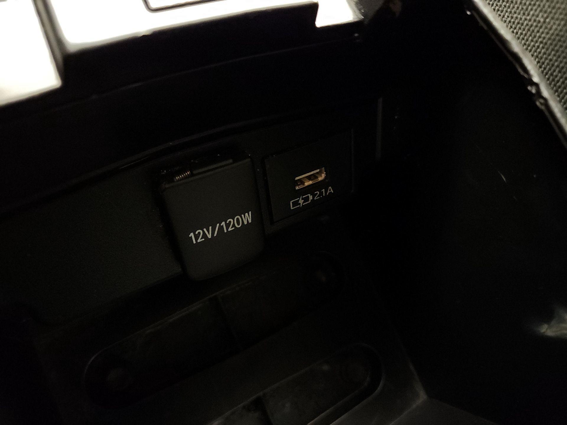 Thumbnail: 2021 Toyota Corolla - 17