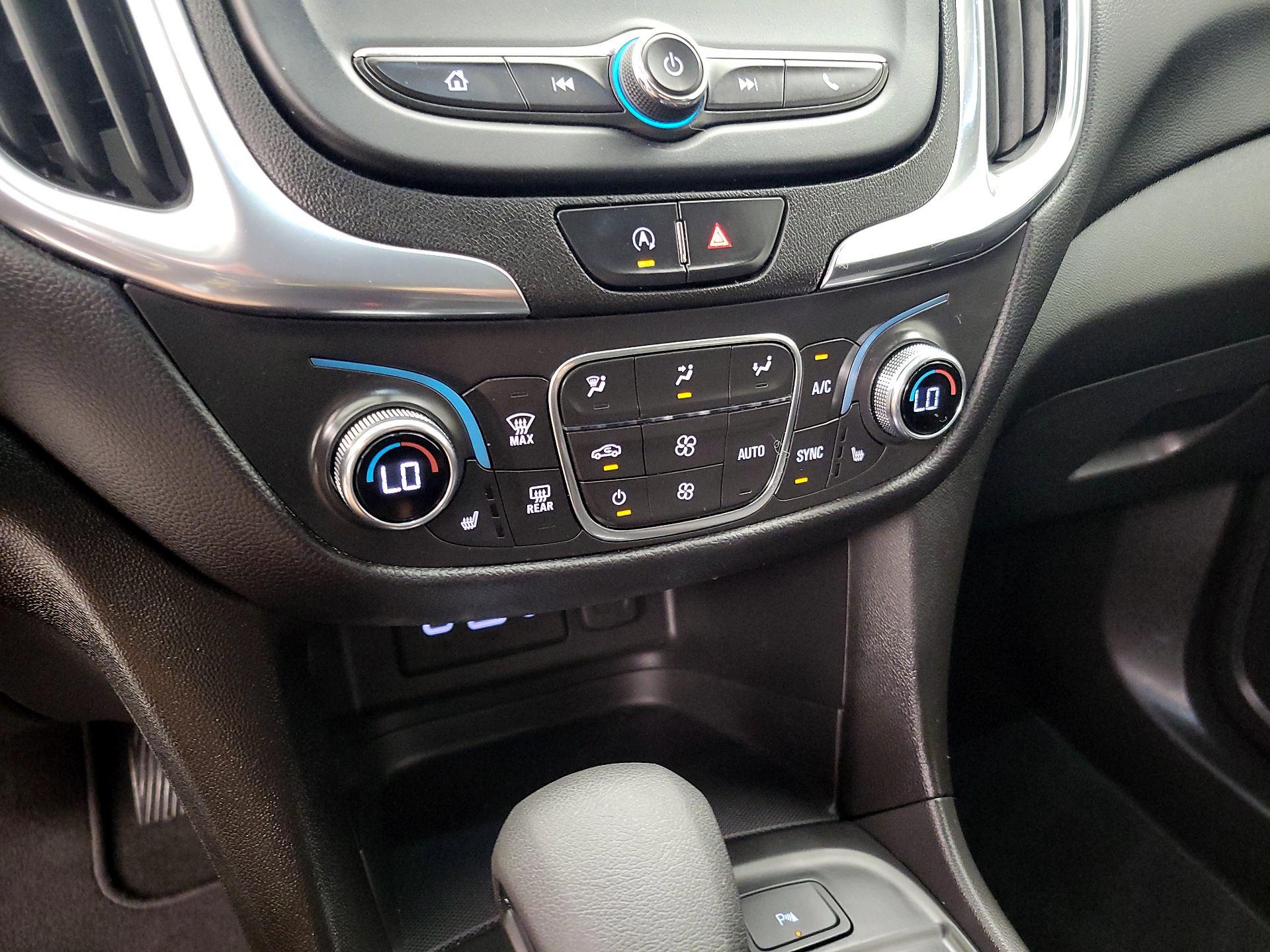 Thumbnail: 2022 Chevrolet Equinox - 16