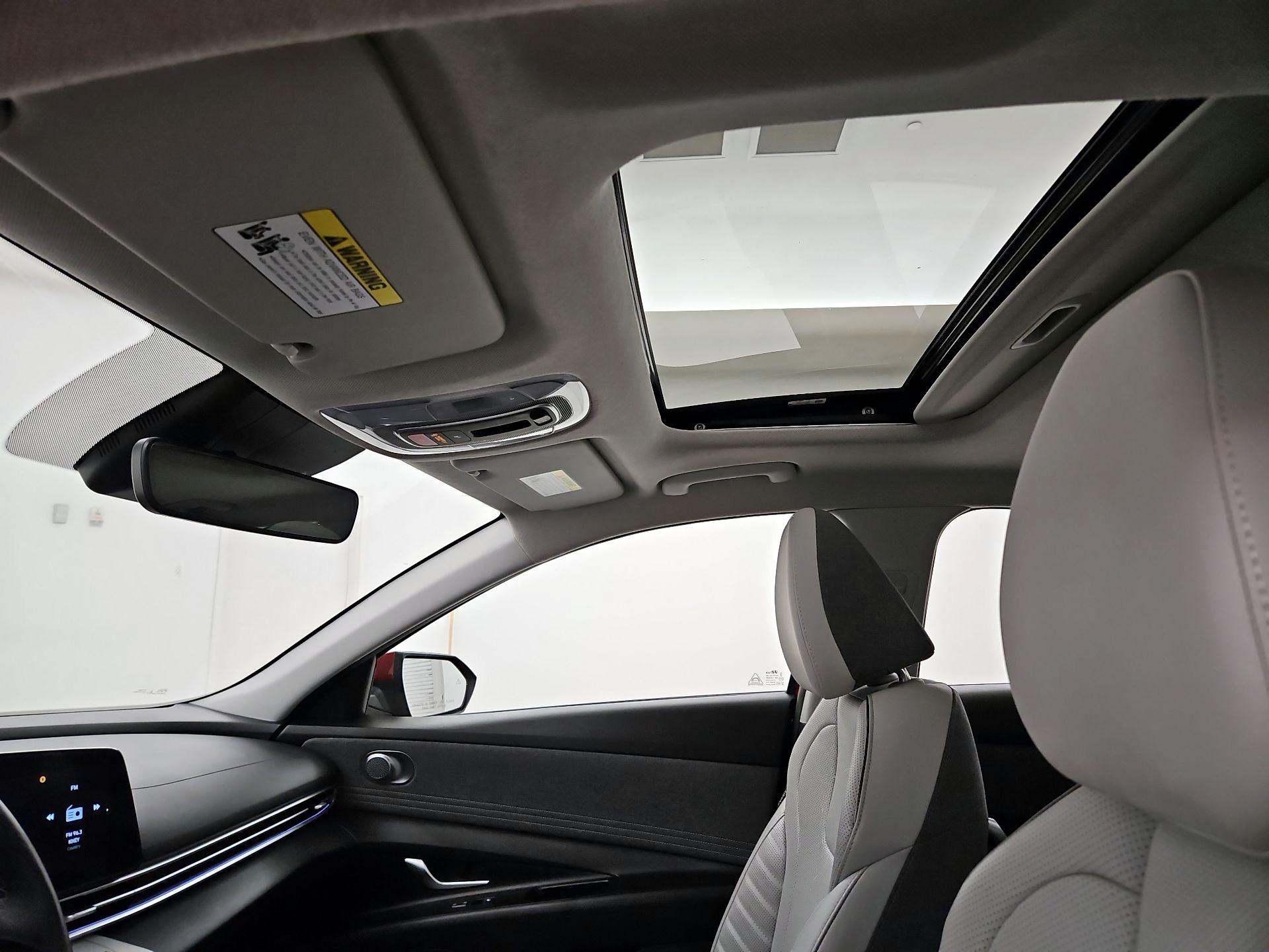 Thumbnail: 2023 Hyundai Elantra - 20