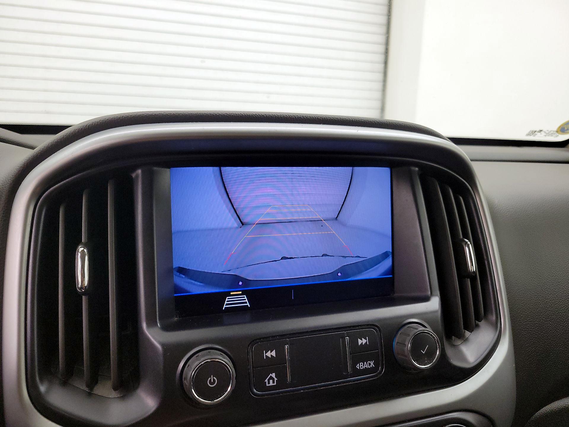 Thumbnail: 2022 Chevrolet Colorado - 14