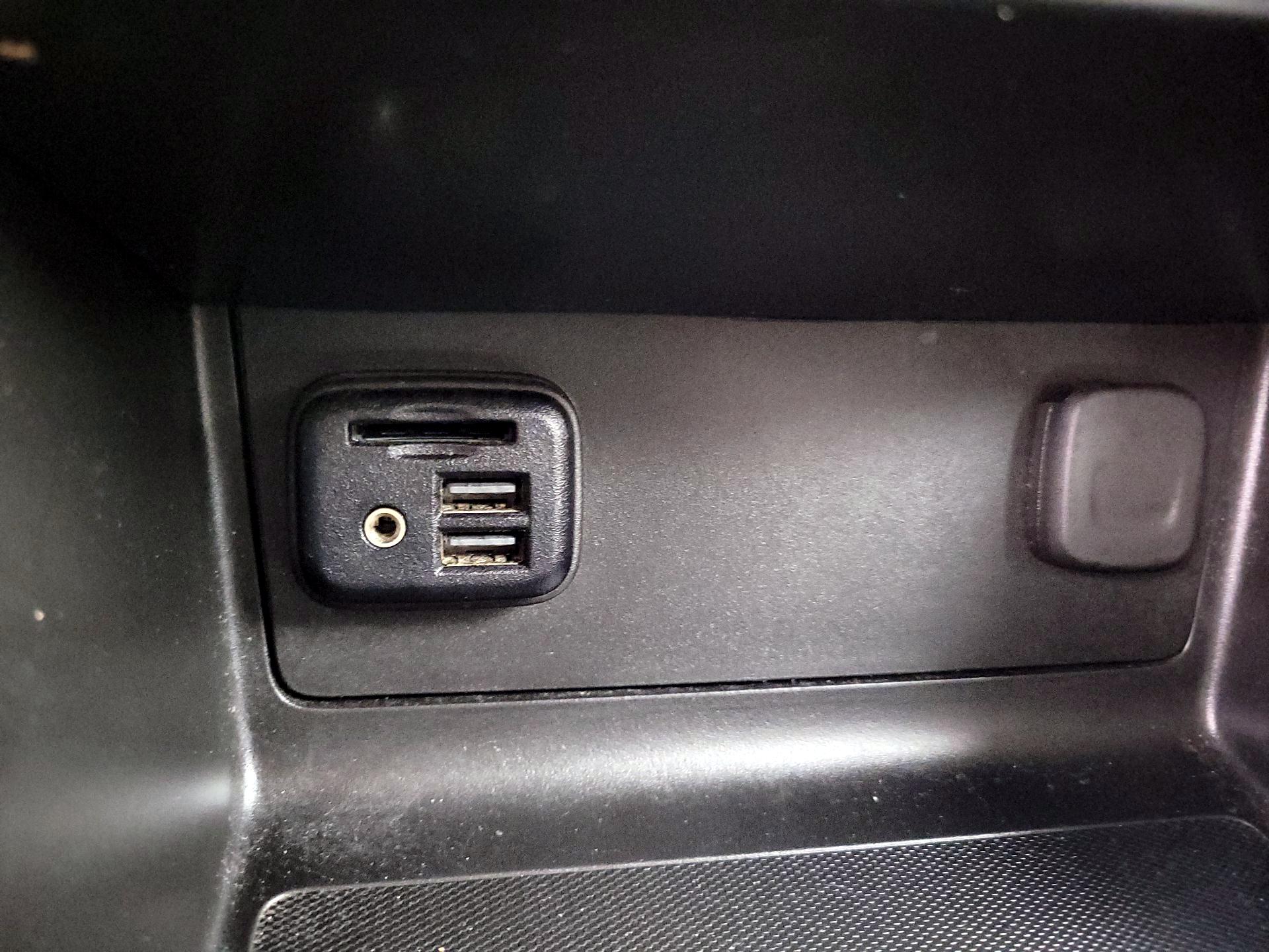 Thumbnail: 2022 Chevrolet Colorado - 18