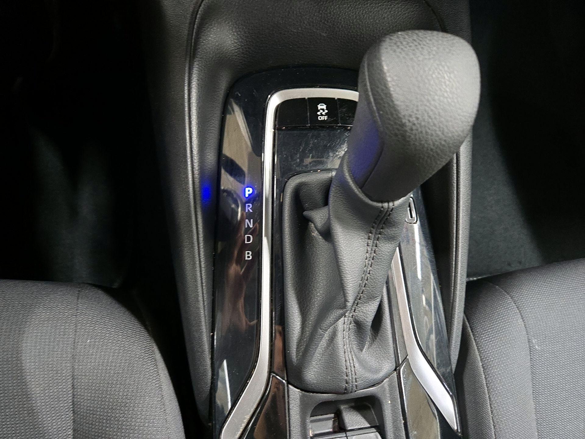 Thumbnail: 2021 Toyota Corolla - 16