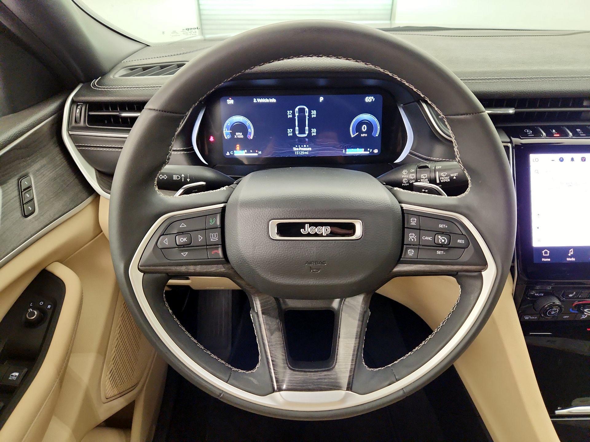 Thumbnail: 2023 Jeep Grand Cherokee L - 10