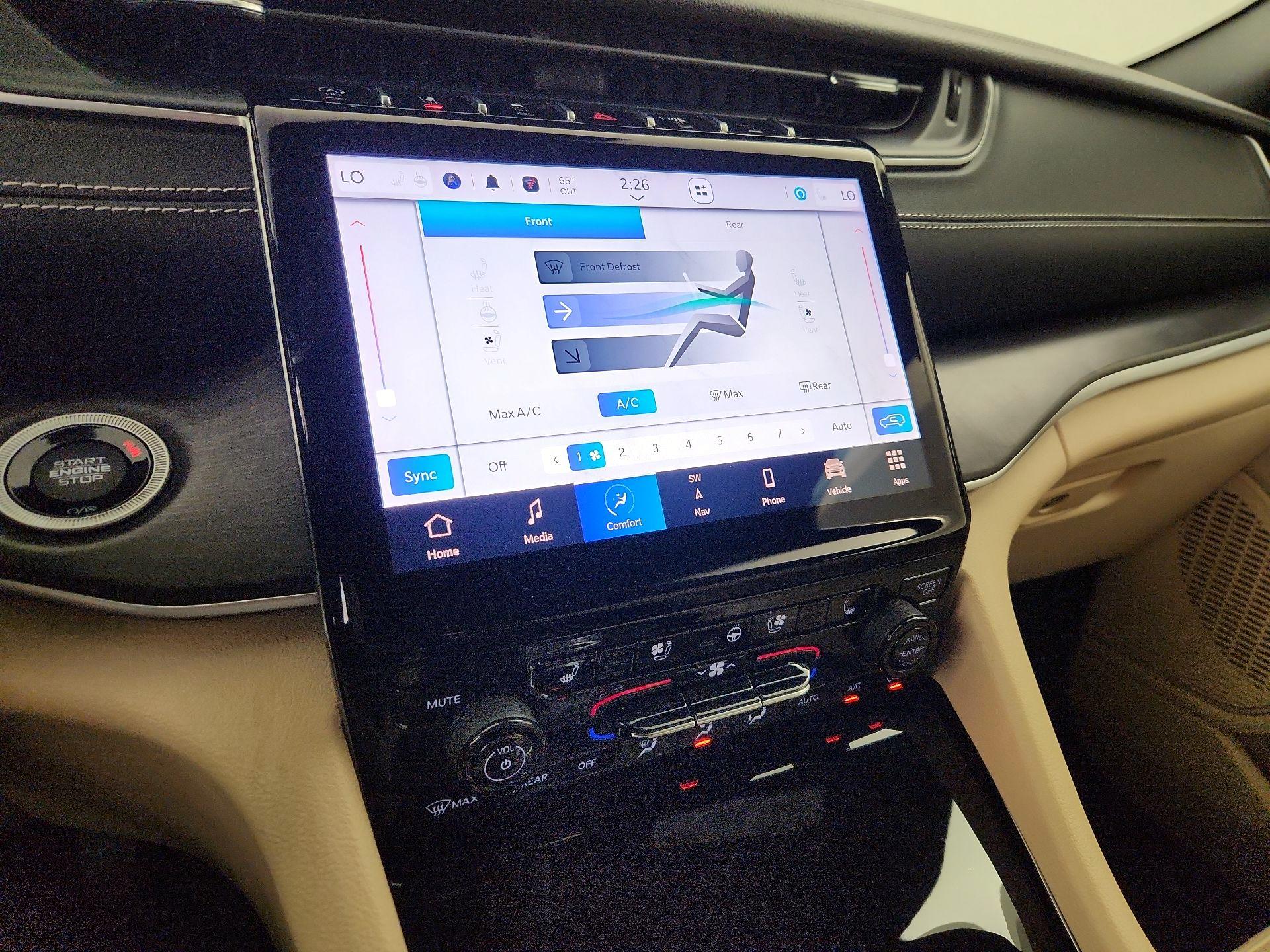 Thumbnail: 2023 Jeep Grand Cherokee L - 17