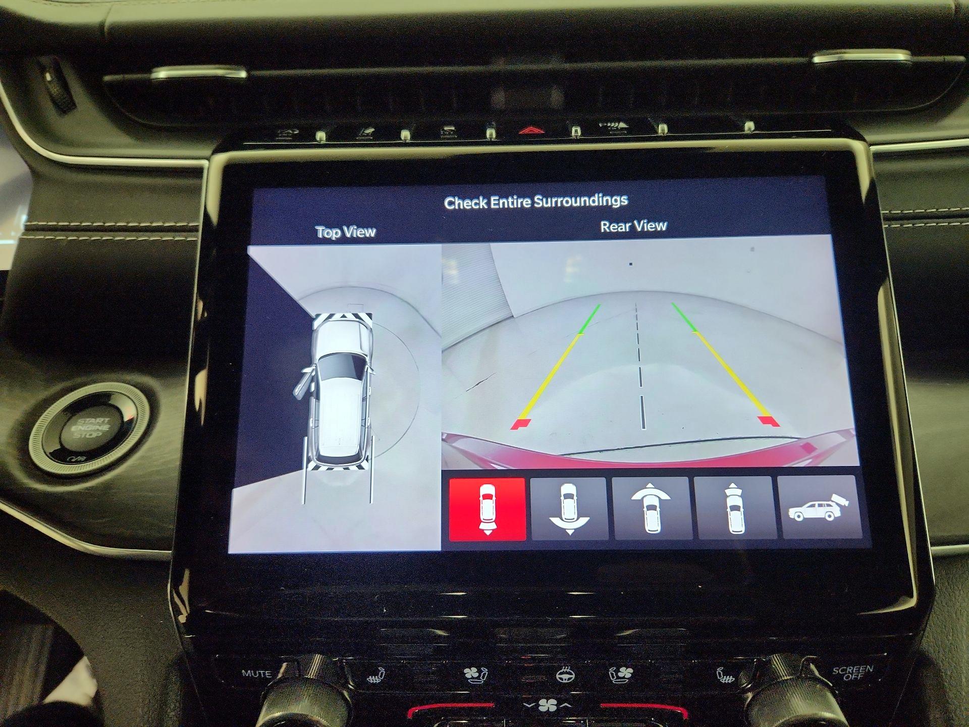 Thumbnail: 2022 Jeep Grand Cherokee - 15