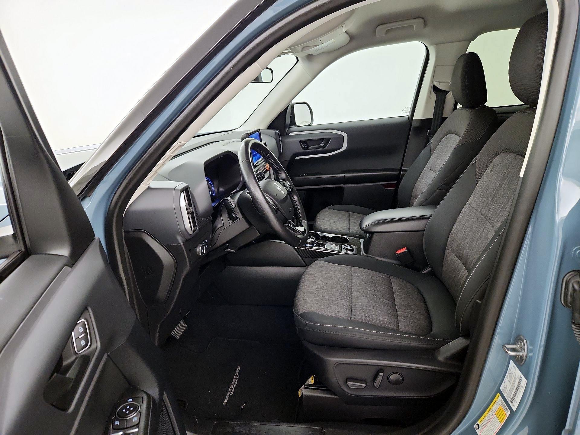 Thumbnail: 2022 Ford Bronco Sport - 11