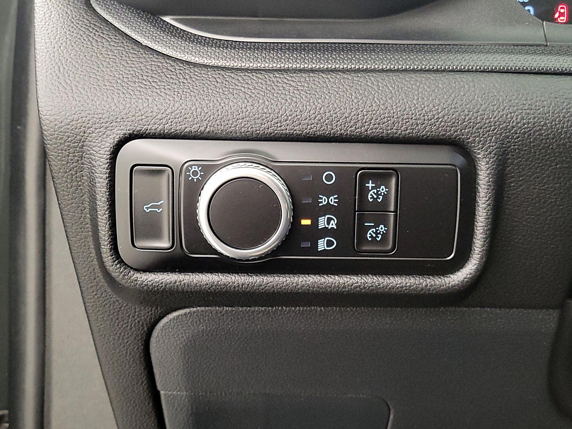 Thumbnail: 2023 Ford Explorer - 13