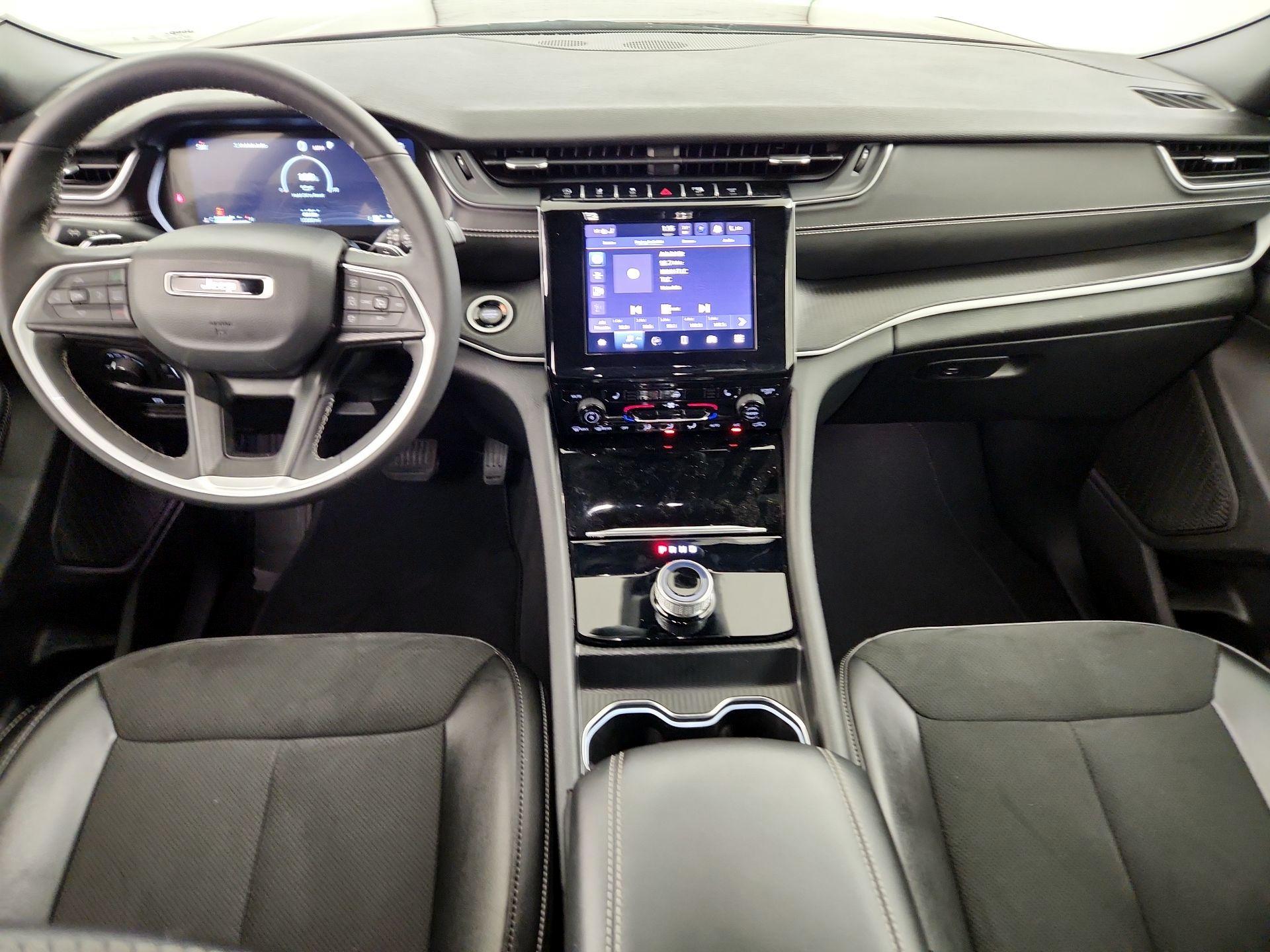 Thumbnail: 2024 Jeep Grand Cherokee - 9