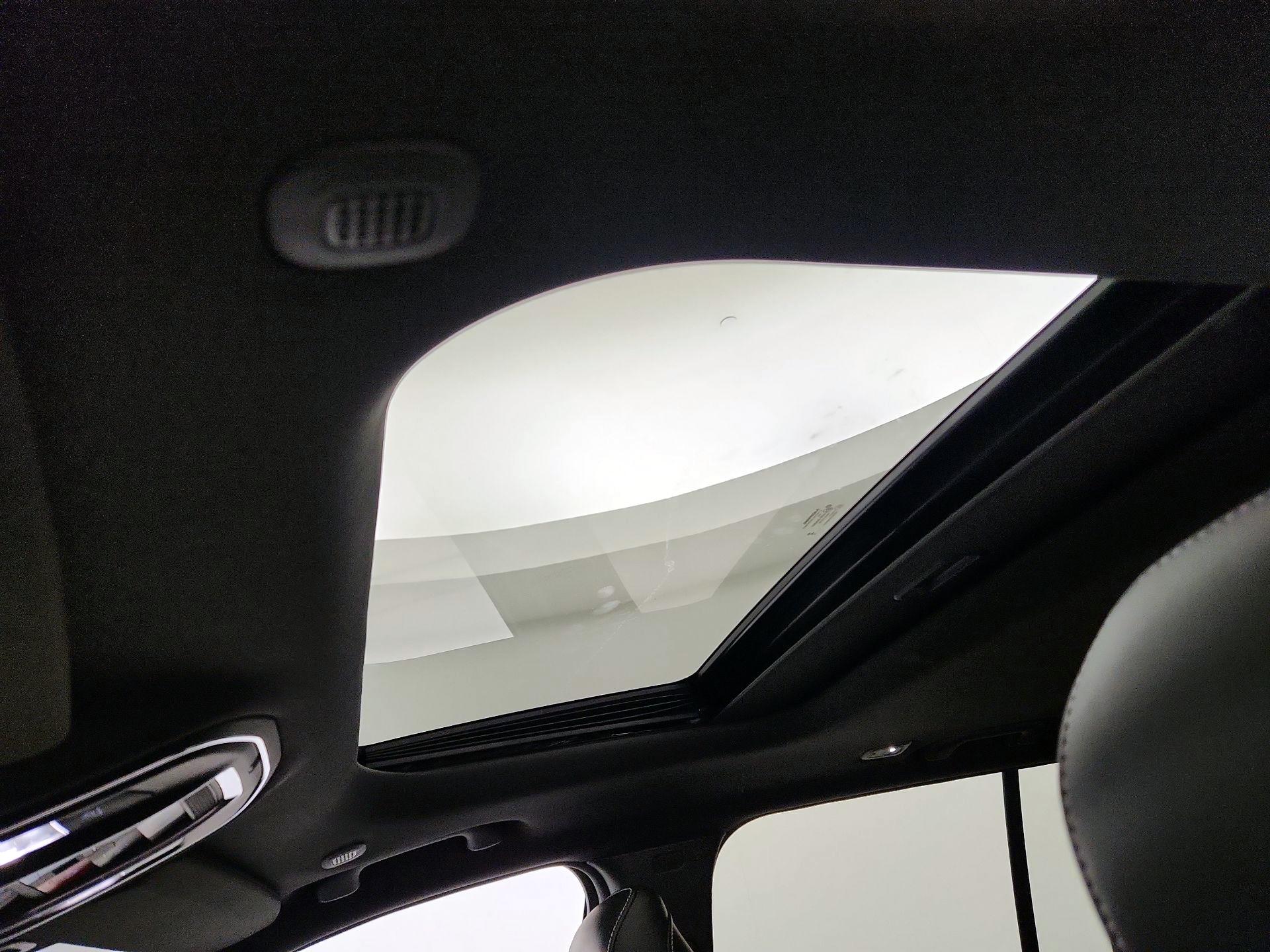 Thumbnail: 2024 Jeep Grand Cherokee - 19