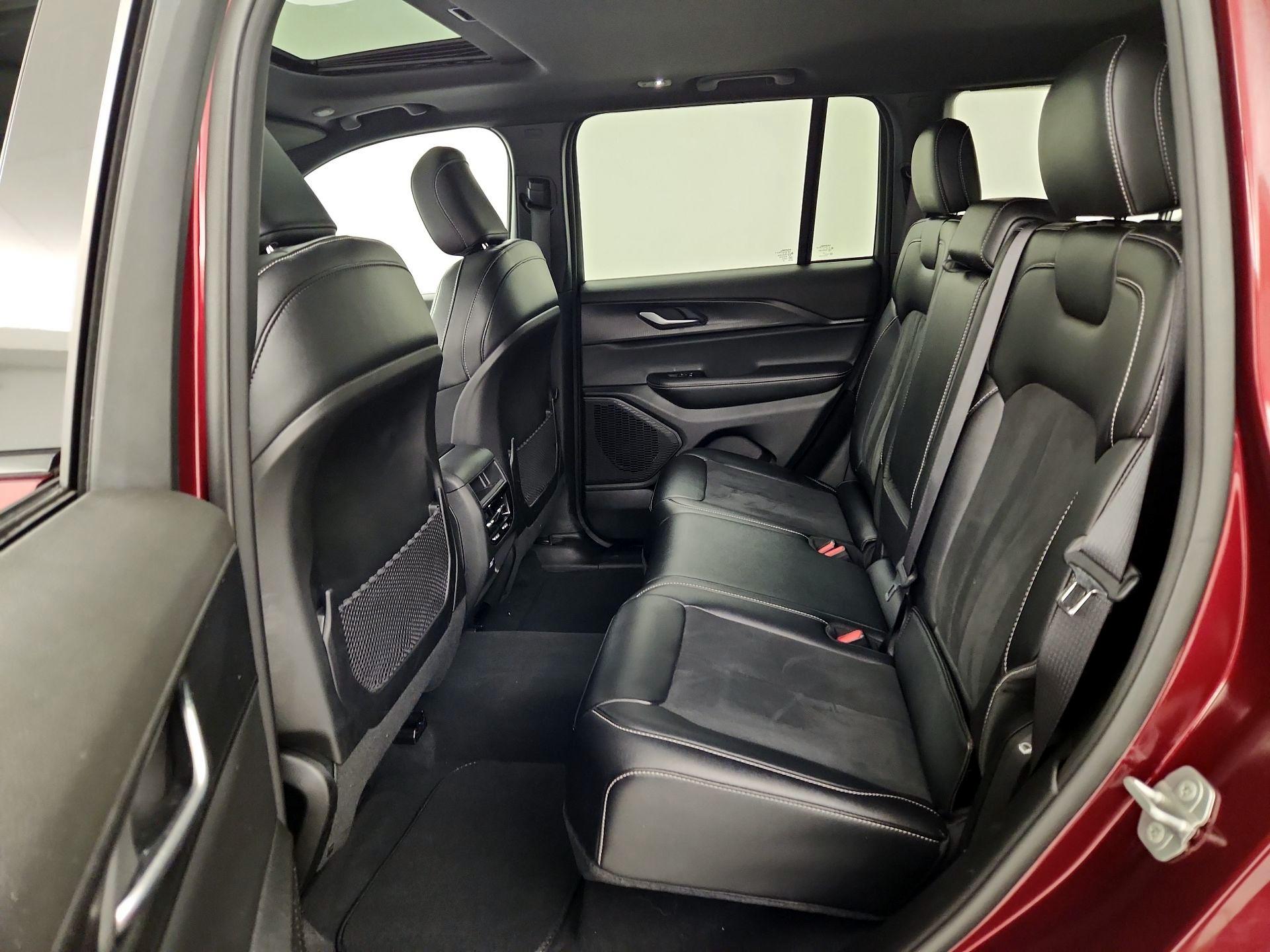 Thumbnail: 2024 Jeep Grand Cherokee - 20