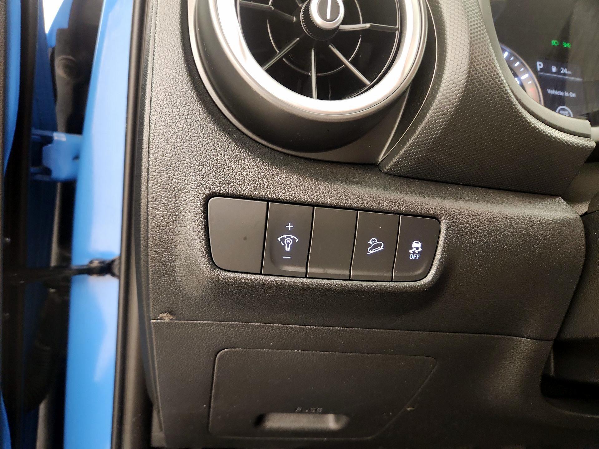 Thumbnail: 2022 Hyundai Kona - 13