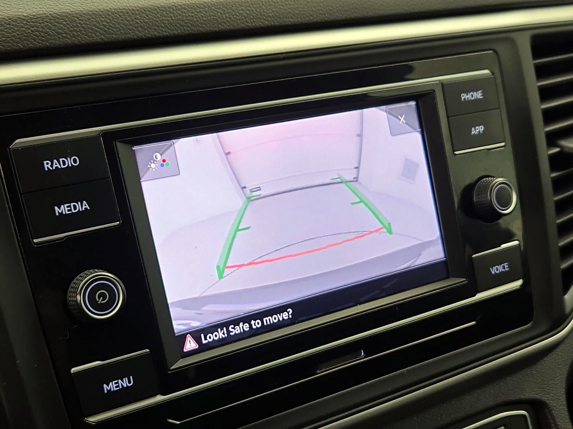 Thumbnail: 2021 Volkswagen Atlas - 14