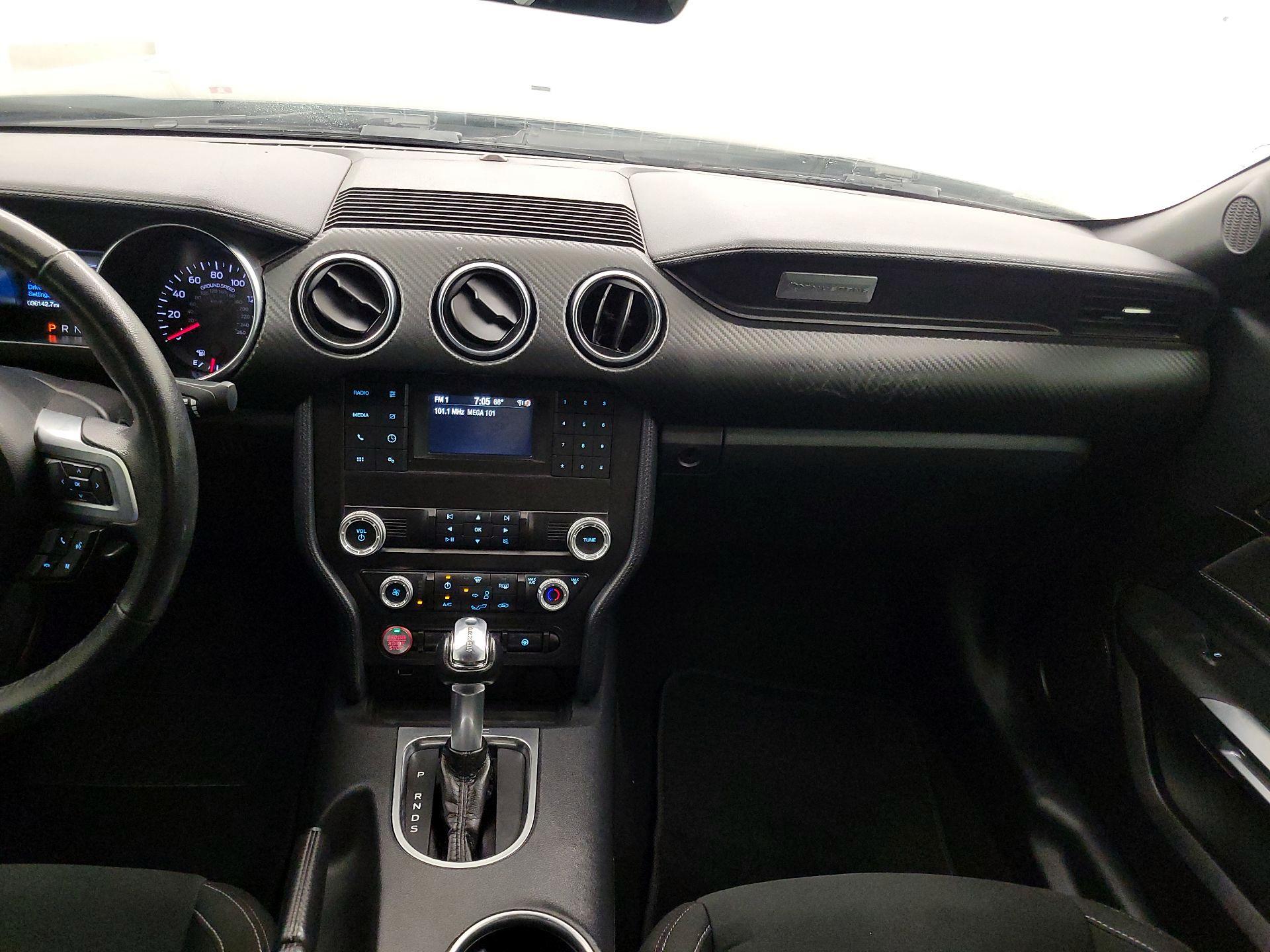 Thumbnail: 2022 Ford Mustang - 9