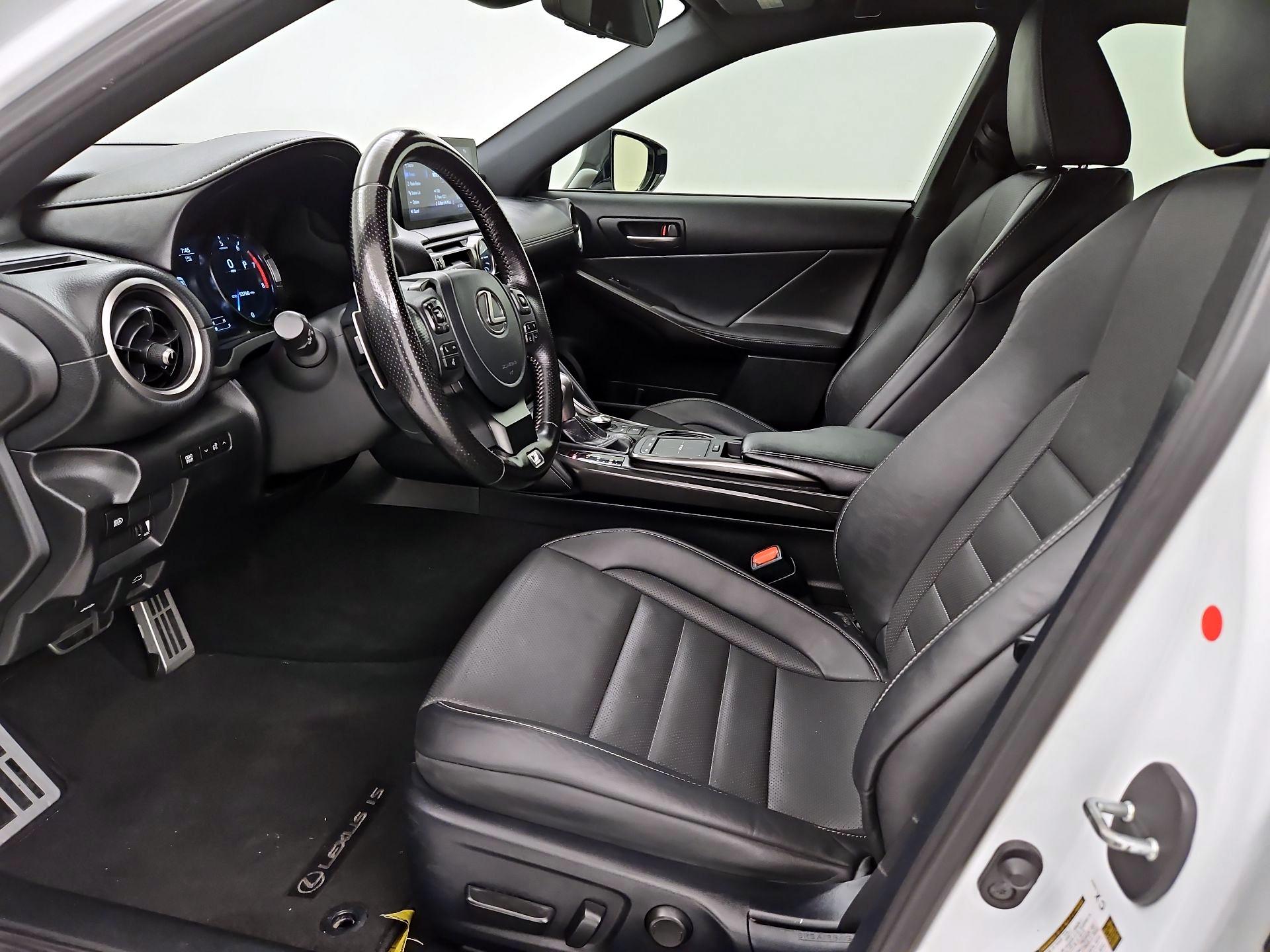 Thumbnail: 2021 Lexus IS - 11