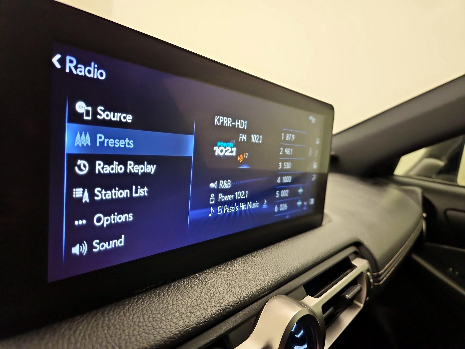 Thumbnail: 2021 Lexus IS - 16