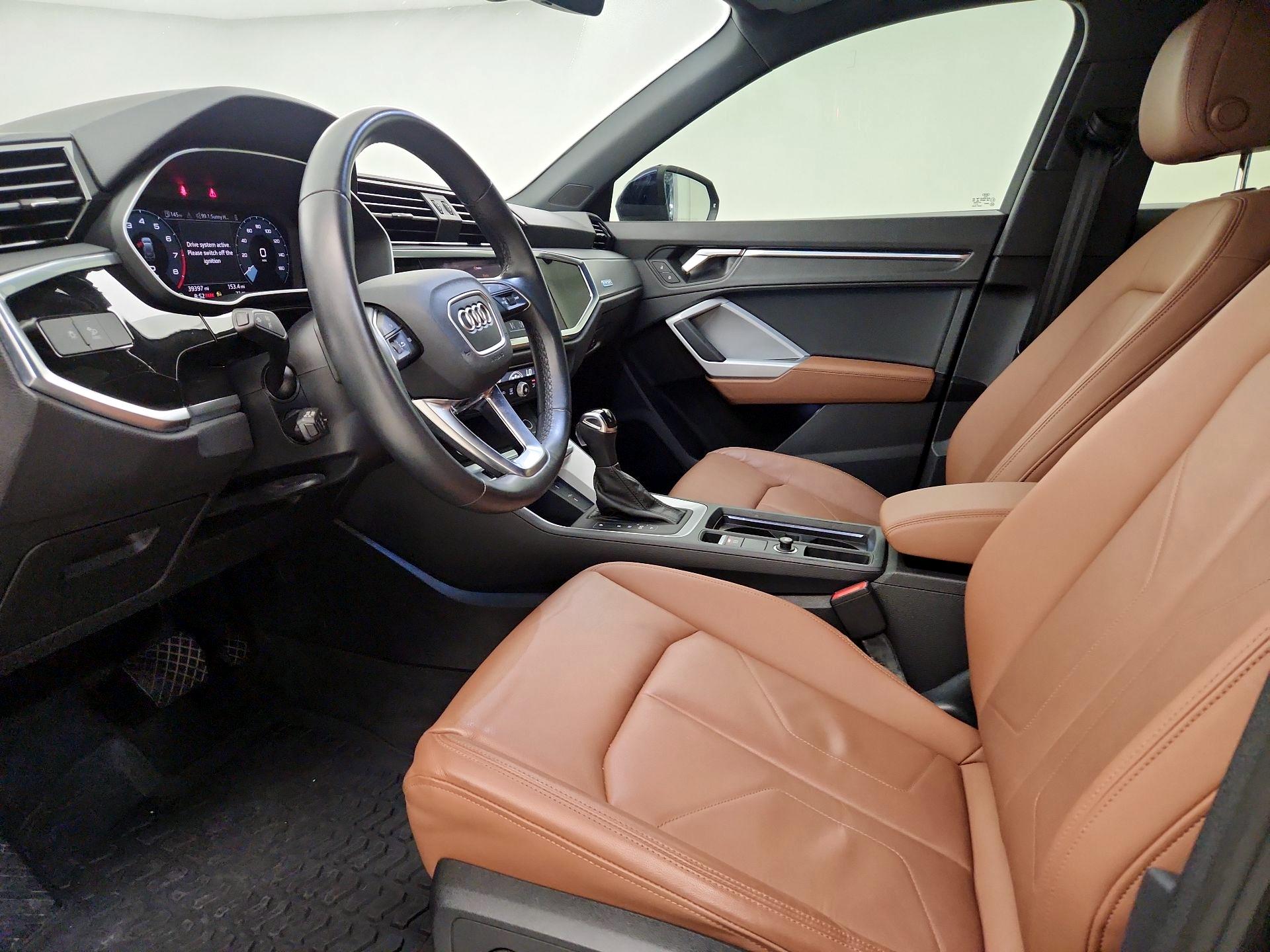 Thumbnail: 2022 Audi Q3 - 11